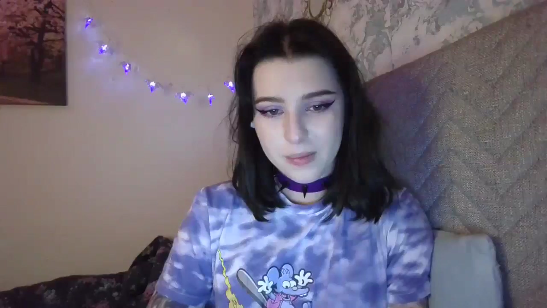 Gallery image thumbnail from Dreamy_devil's myfreecams stream on, 10/04/2025, 21:22 image 12 of 20