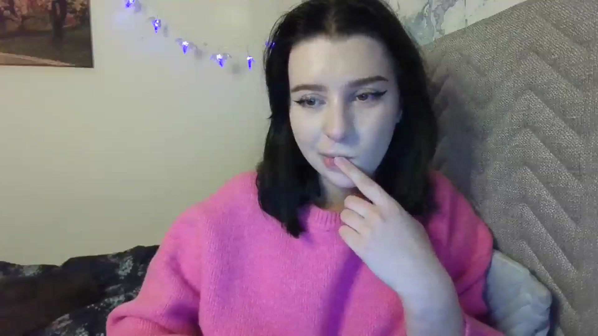 Gallery image thumbnail from Dreamy_devil's myfreecams stream on, 10/05/2025, 19:04 image 19 of 20