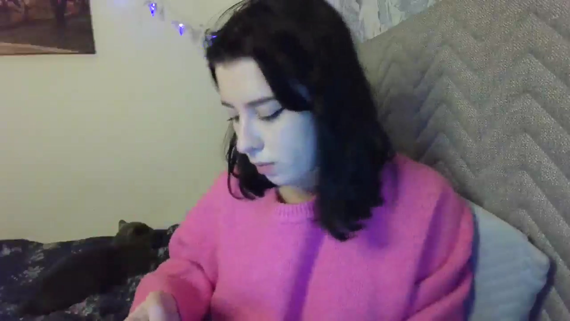 Gallery image thumbnail from Dreamy_devil's myfreecams stream on, 10/05/2025, 20:00 image 14 of 20