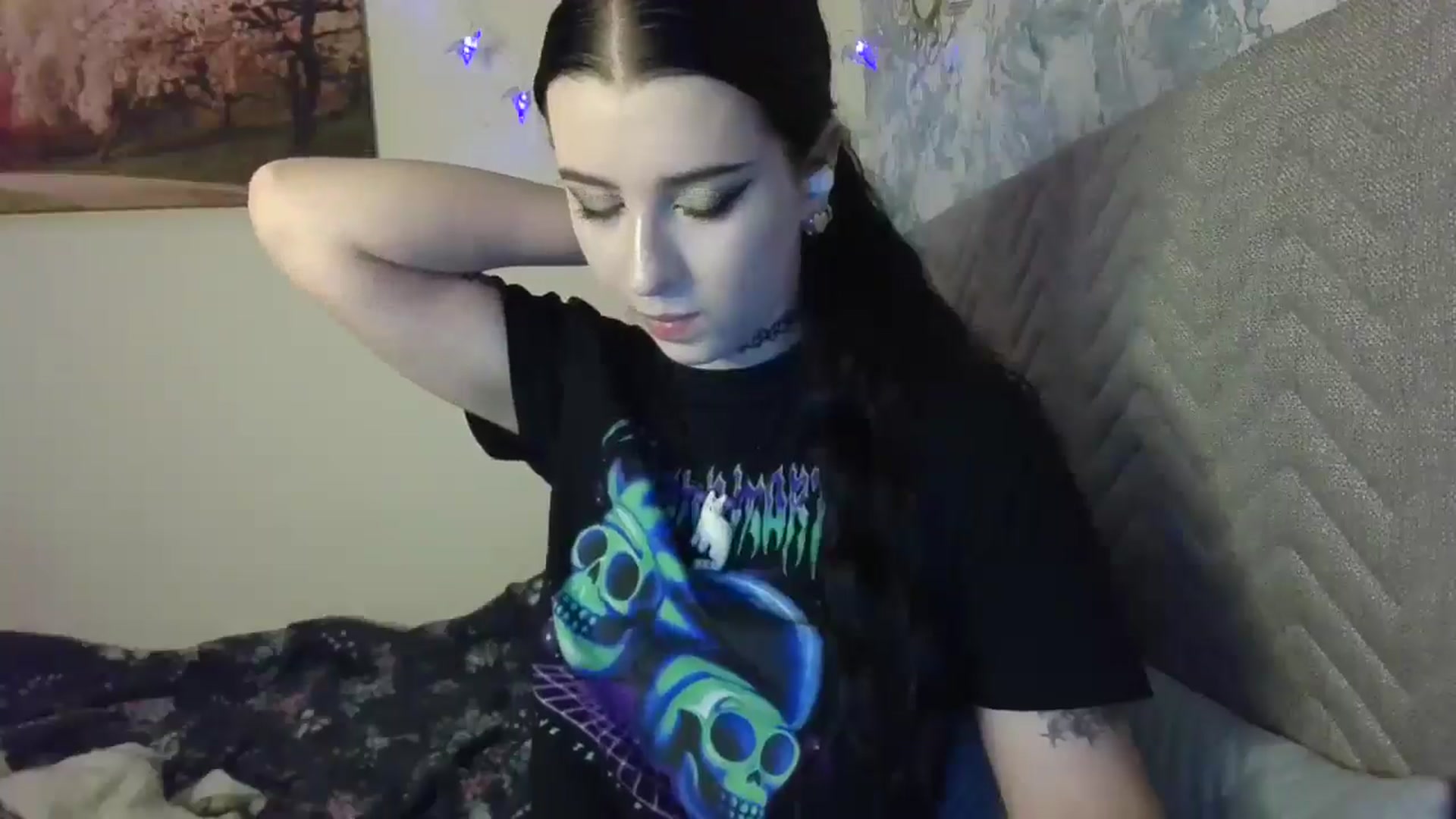 Gallery image thumbnail from Dreamy_devil's myfreecams stream on, 10/07/2025, 20:20 image 16 of 20