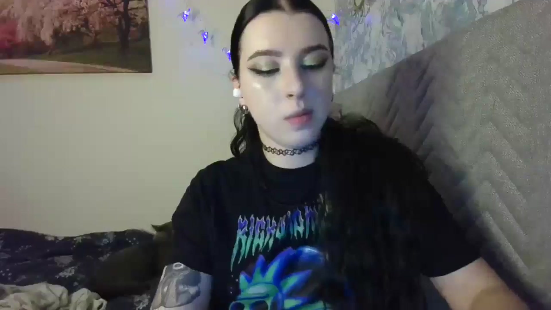 Gallery image thumbnail from Dreamy_devil's myfreecams stream on, 10/07/2025, 20:20 image 5 of 20
