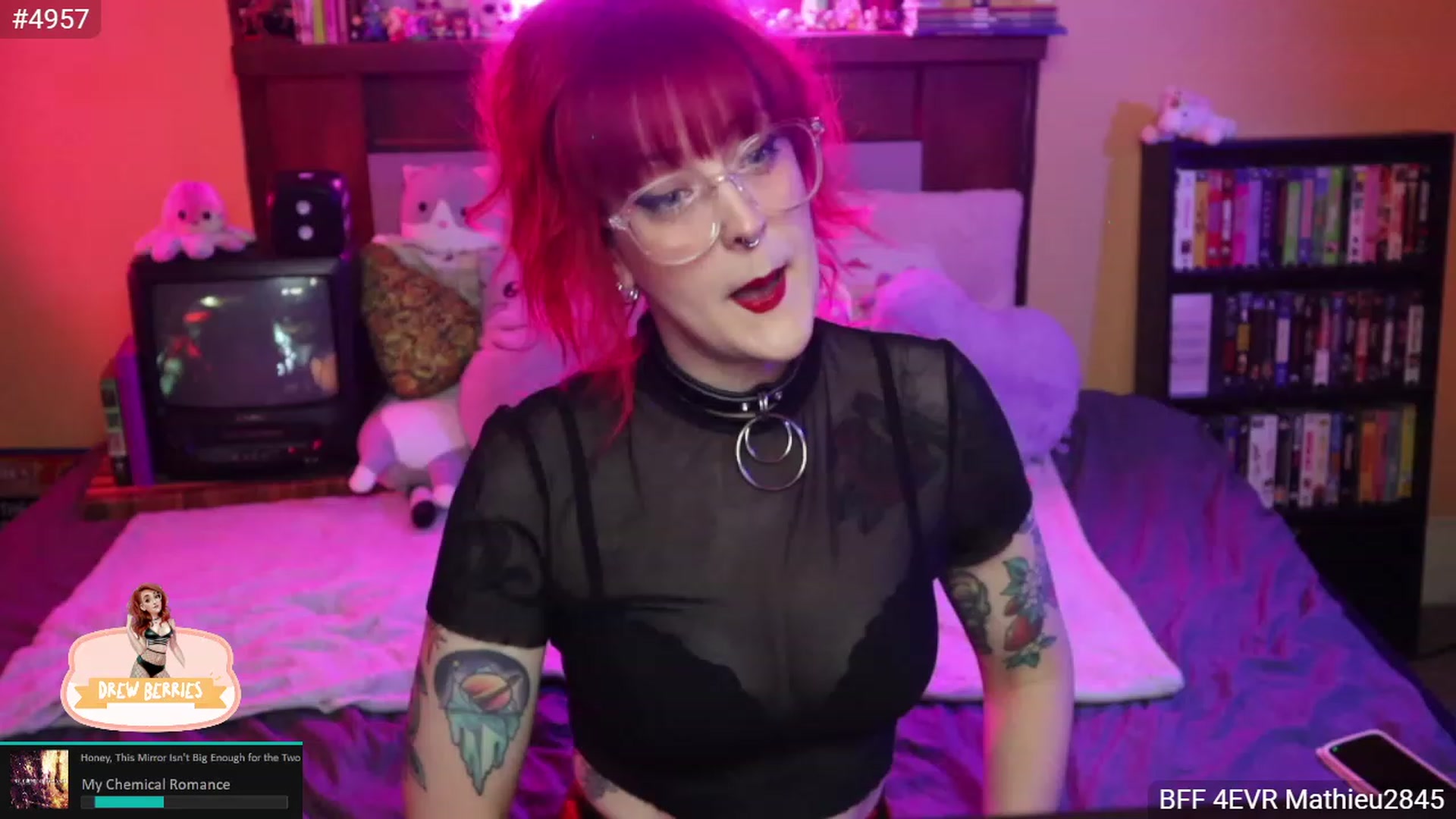 Gallery image thumbnail from DrewBerries's myfreecams stream on, 11/17/2022, 02:54 image 4 of 20