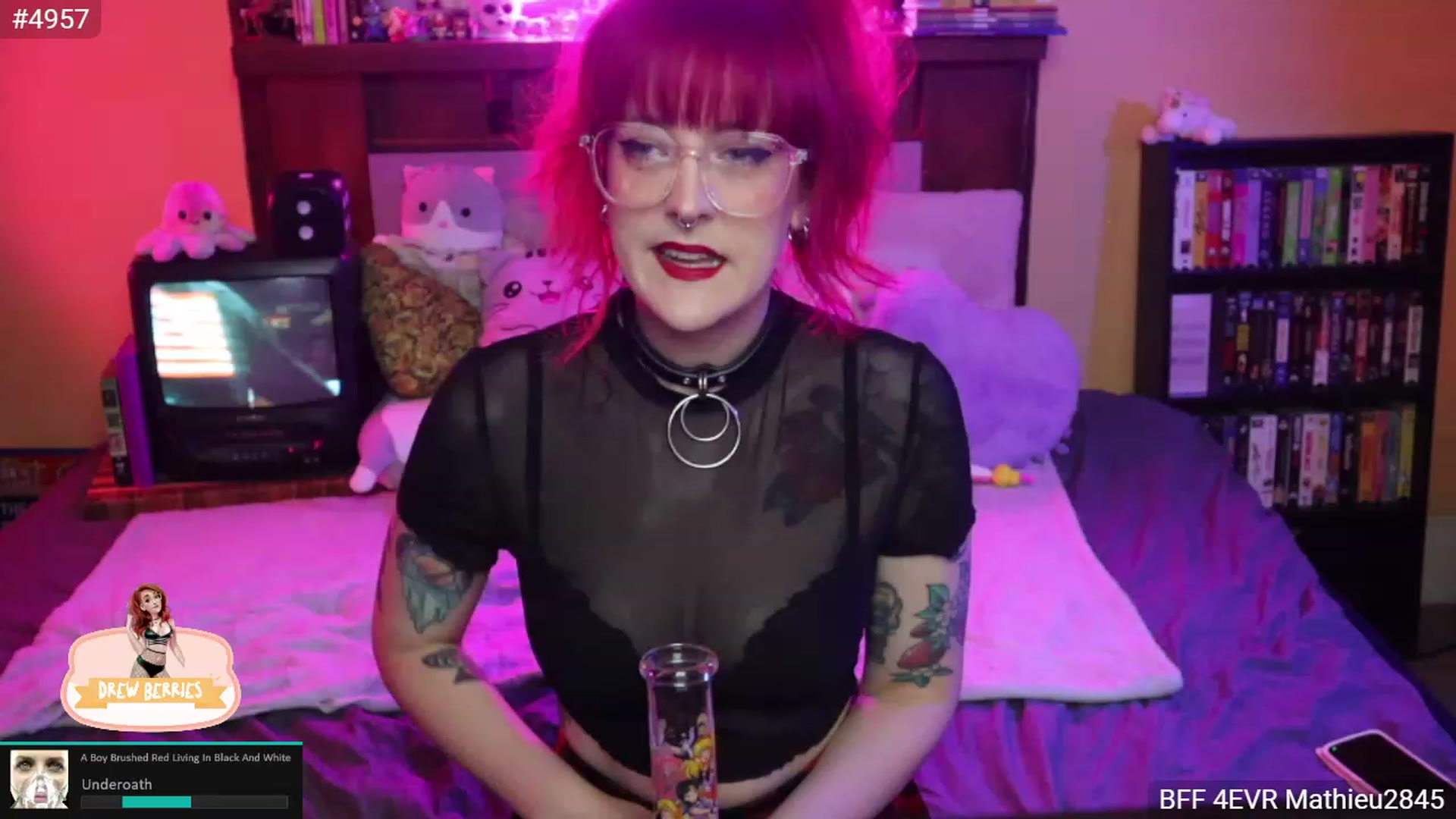 Gallery image thumbnail from DrewBerries's myfreecams stream on, 11/17/2022, 02:54 image 3 of 20