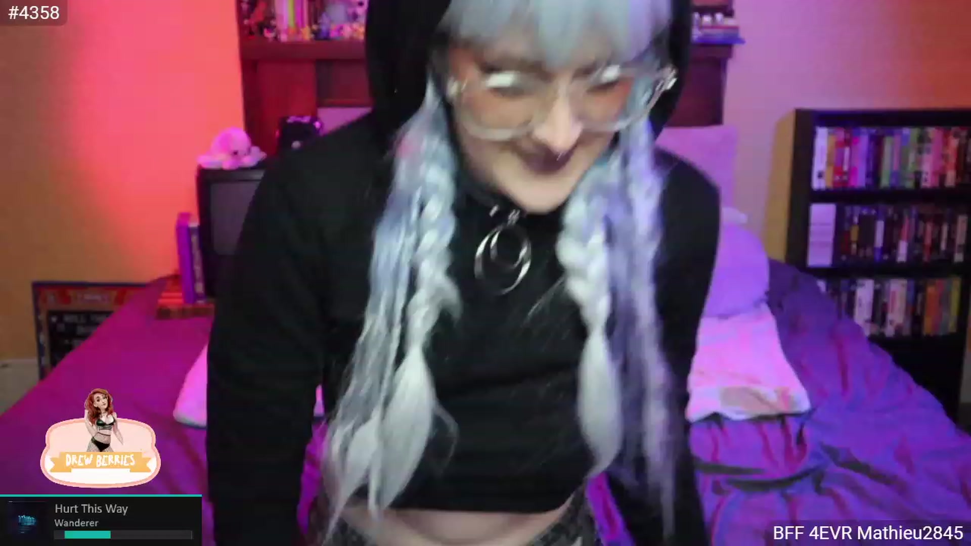 Gallery image thumbnail from DrewBerries's myfreecams stream on, 11/22/2022, 02:50 image 3 of 20