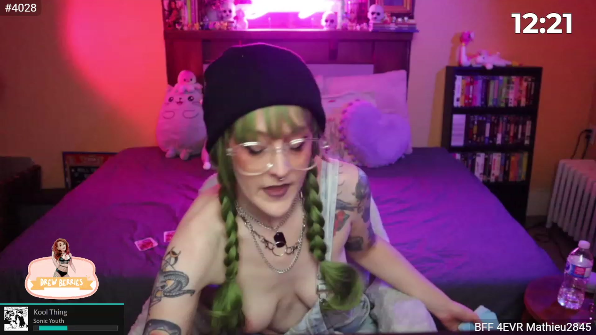 Gallery image thumbnail from DrewBerries's myfreecams stream on, 11/23/2022, 02:34 image 7 of 20
