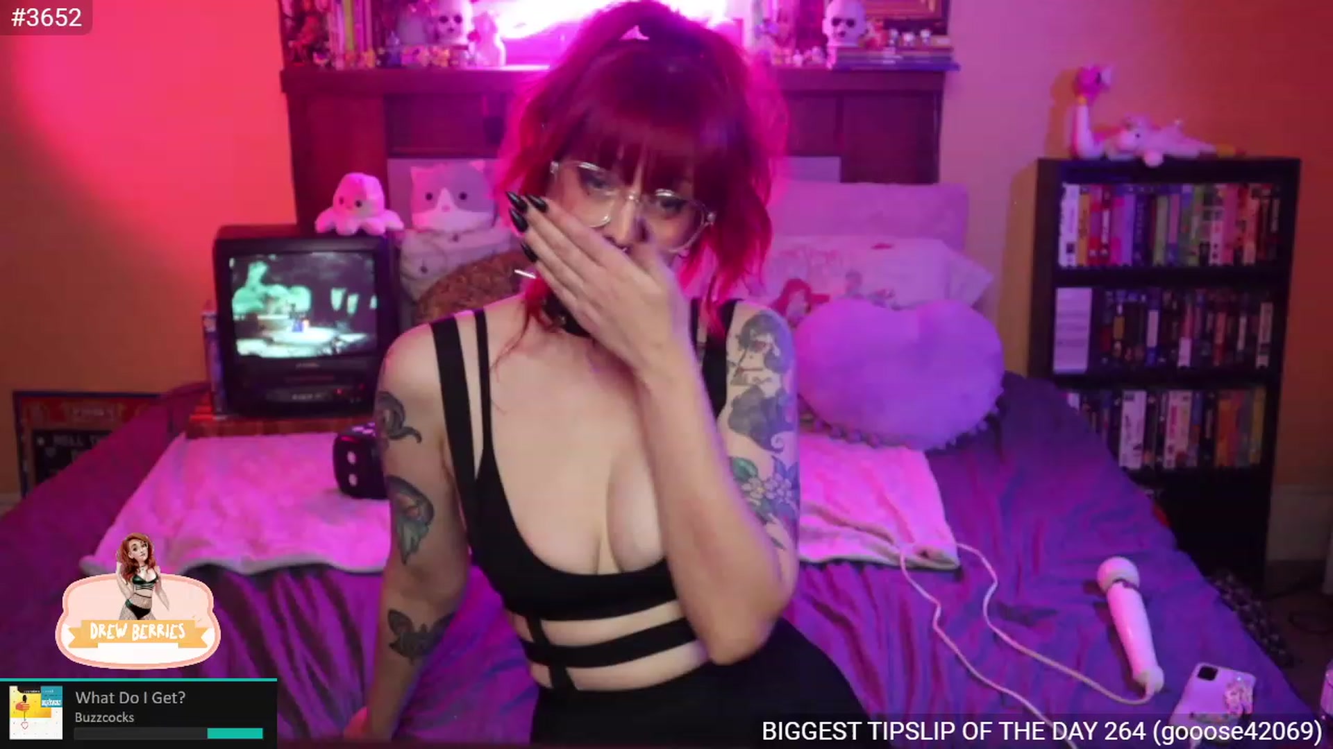 Gallery image thumbnail from DrewBerries's myfreecams stream on, 11/24/2022, 02:58 image 18 of 20