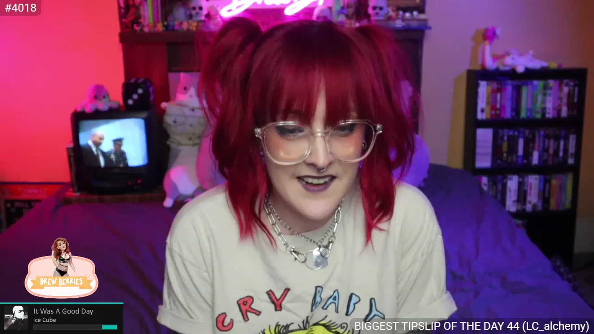 Gallery image thumbnail from DrewBerries's myfreecams stream on, 11/29/2022, 03:16 image 4 of 20