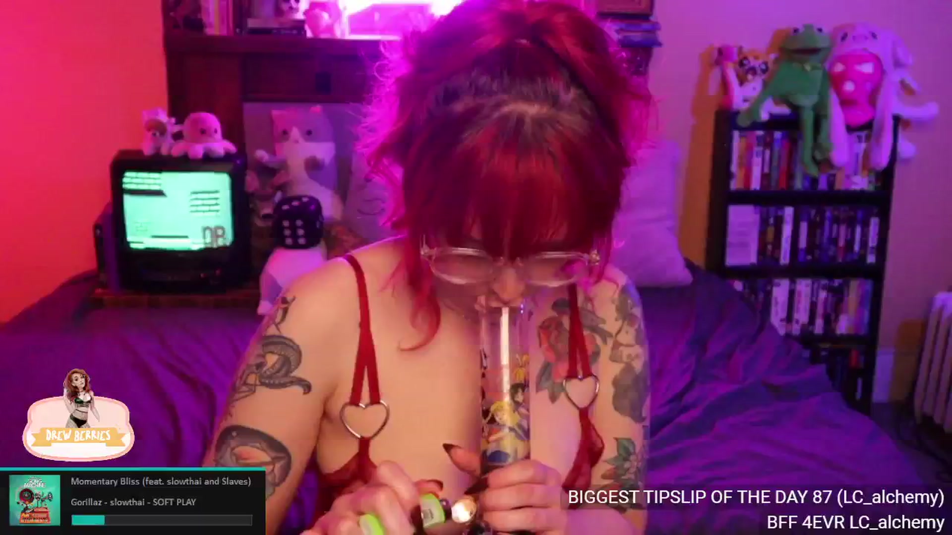 Gallery image thumbnail from DrewBerries's myfreecams stream on, 05/07/2024, 02:38 image 13 of 20