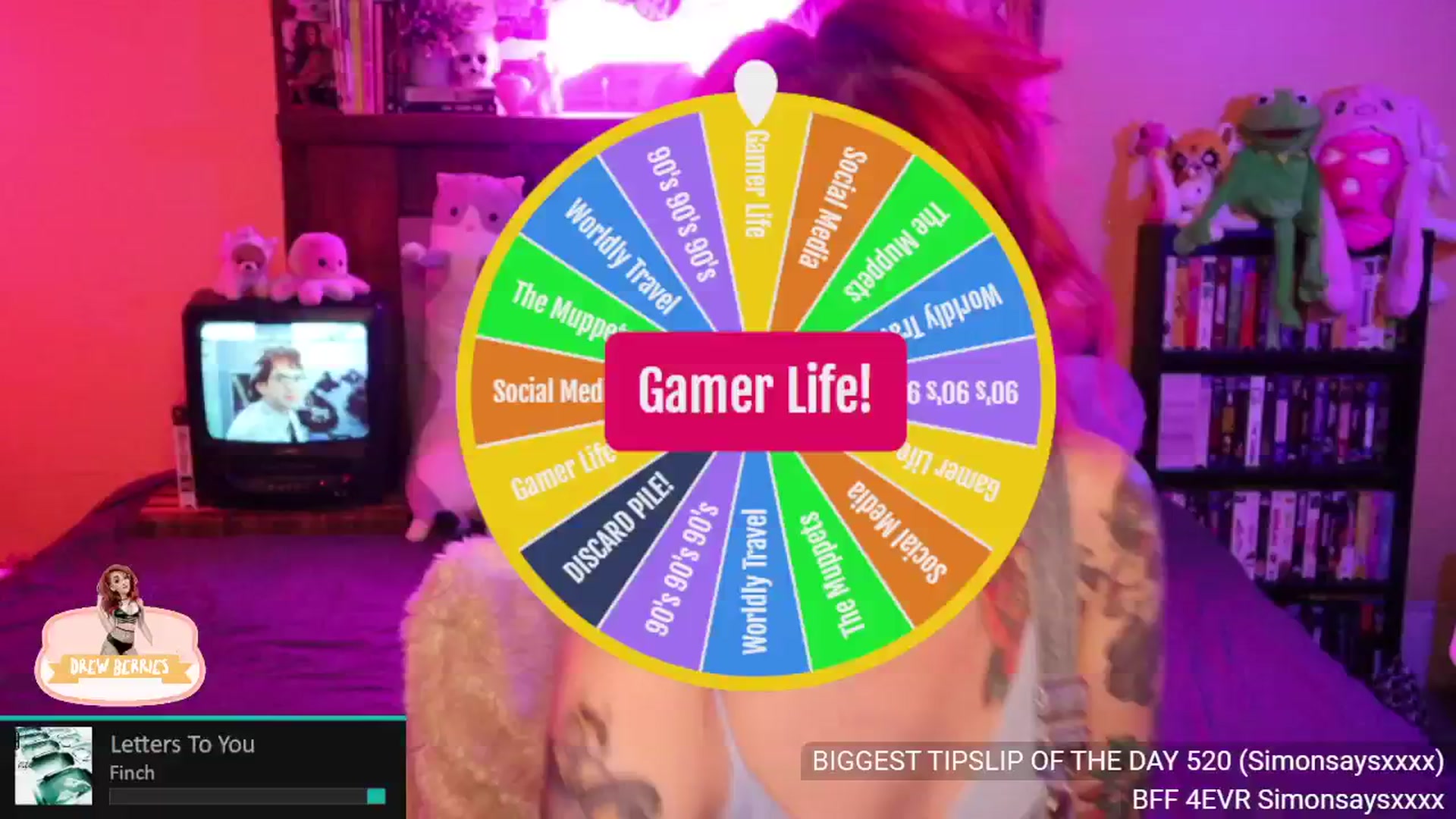 Gallery image thumbnail from DrewBerries's myfreecams stream on, 05/15/2024, 02:19 image 3 of 20