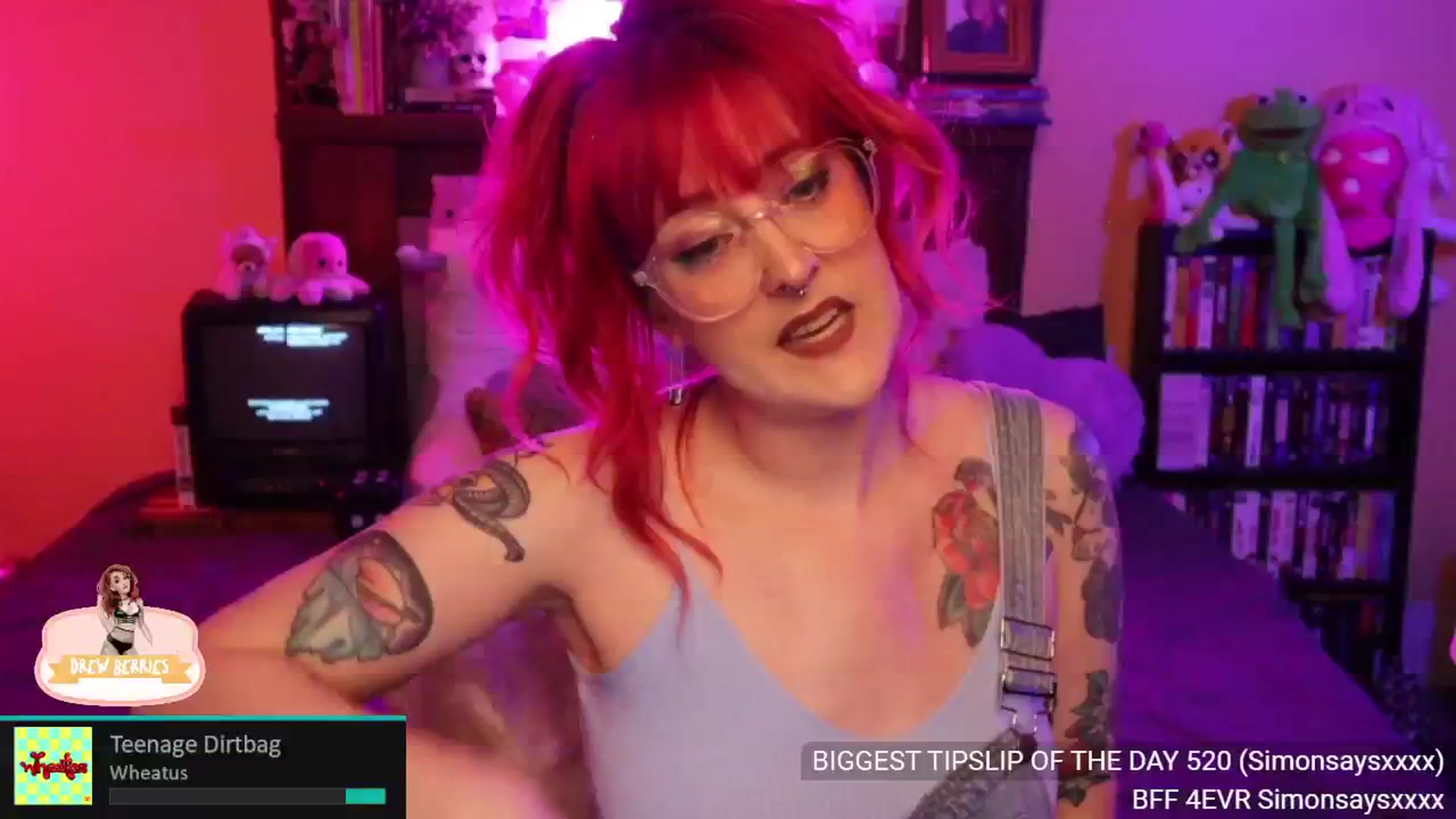 Gallery image thumbnail from DrewBerries's myfreecams stream on, 05/15/2024, 02:19 image 7 of 20
