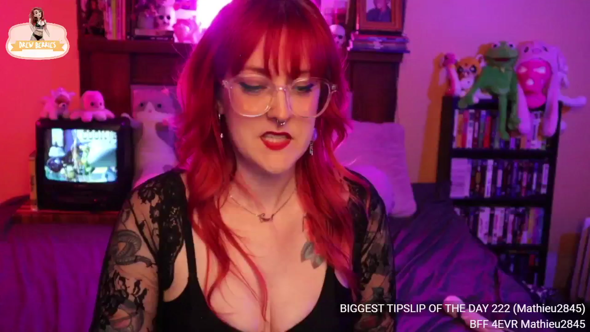 Gallery image thumbnail from DrewBerries's myfreecams stream on, 05/23/2024, 01:03 image 4 of 20