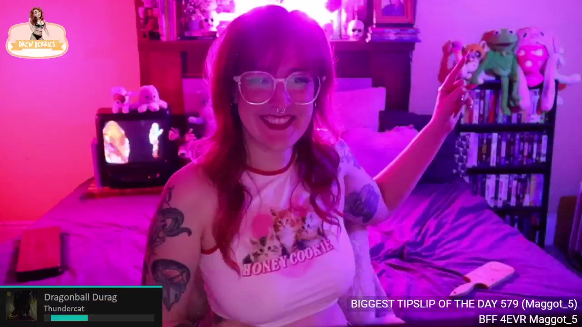 Gallery image thumbnail from DrewBerries's myfreecams stream on, 05/25/2024, 24:03 image 14 of 20