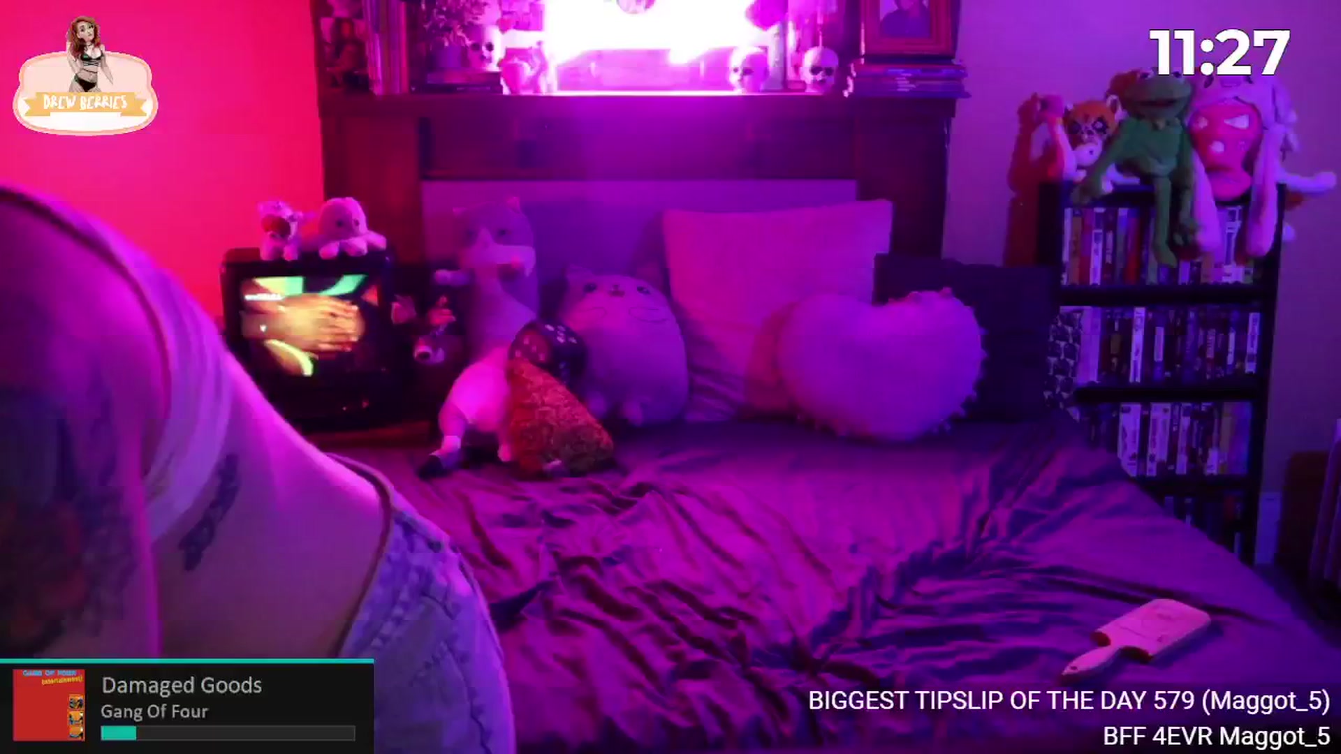 Gallery image thumbnail from DrewBerries's myfreecams stream on, 05/25/2024, 02:40 image 6 of 20