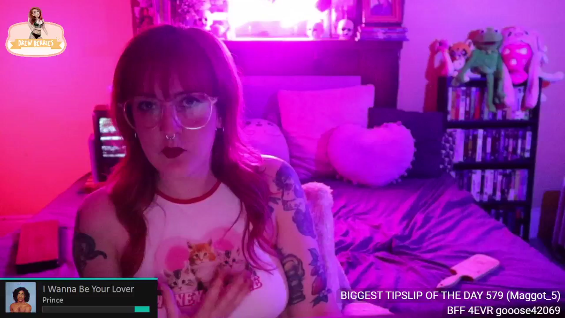 Gallery image thumbnail from DrewBerries's myfreecams stream on, 05/25/2024, 02:40 image 14 of 20