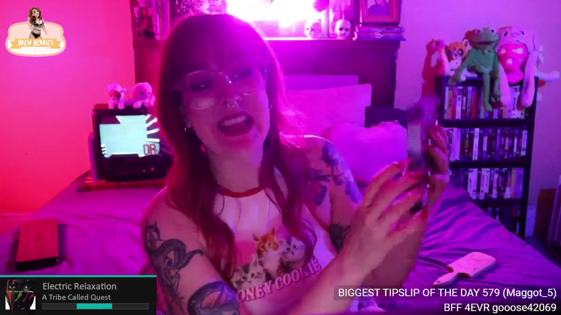 Gallery image thumbnail from DrewBerries's myfreecams stream on, 05/25/2024, 02:40 image 13 of 20