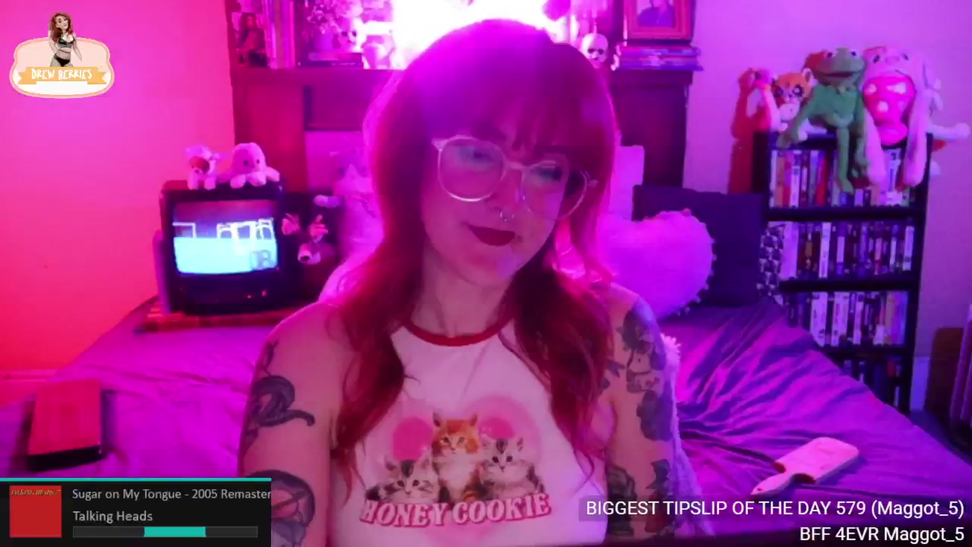 Gallery image thumbnail from DrewBerries's myfreecams stream on, 05/25/2024, 02:40 image 11 of 20