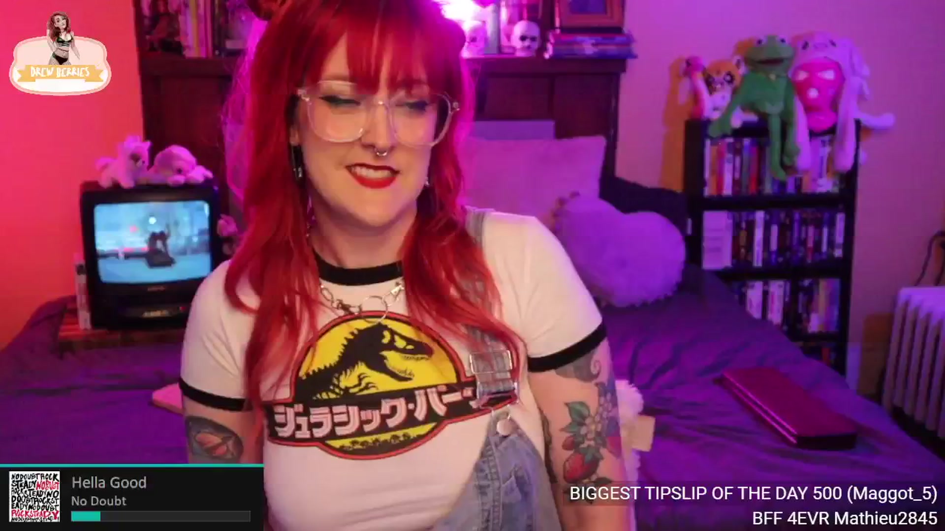 Gallery image thumbnail from DrewBerries's myfreecams stream on, 05/29/2024, 24:03 image 9 of 20