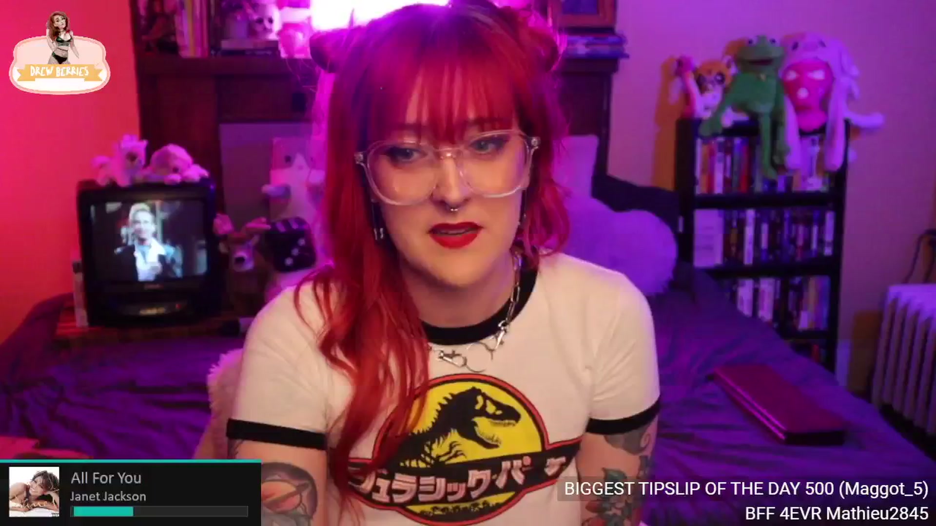 Gallery image thumbnail from DrewBerries's myfreecams stream on, 05/29/2024, 24:03 image 19 of 20