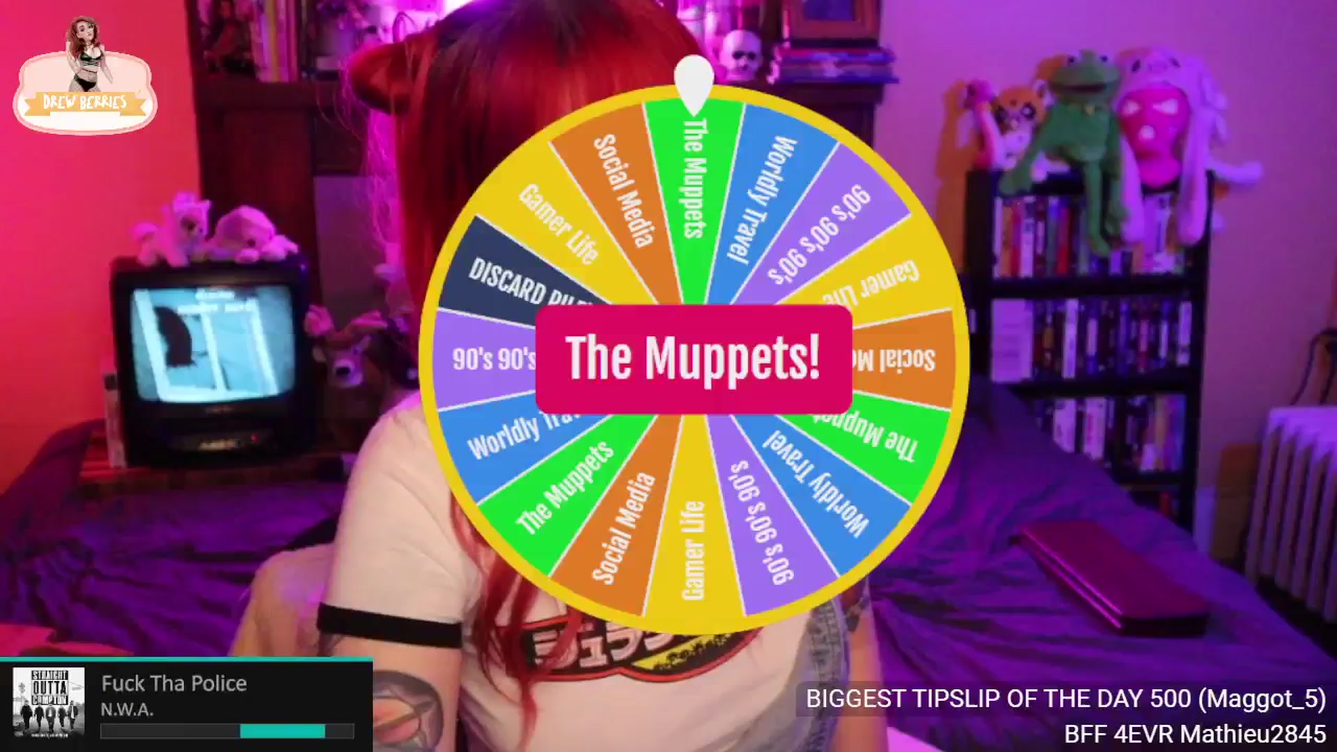 Gallery image thumbnail from DrewBerries's myfreecams stream on, 05/29/2024, 24:03 image 20 of 20