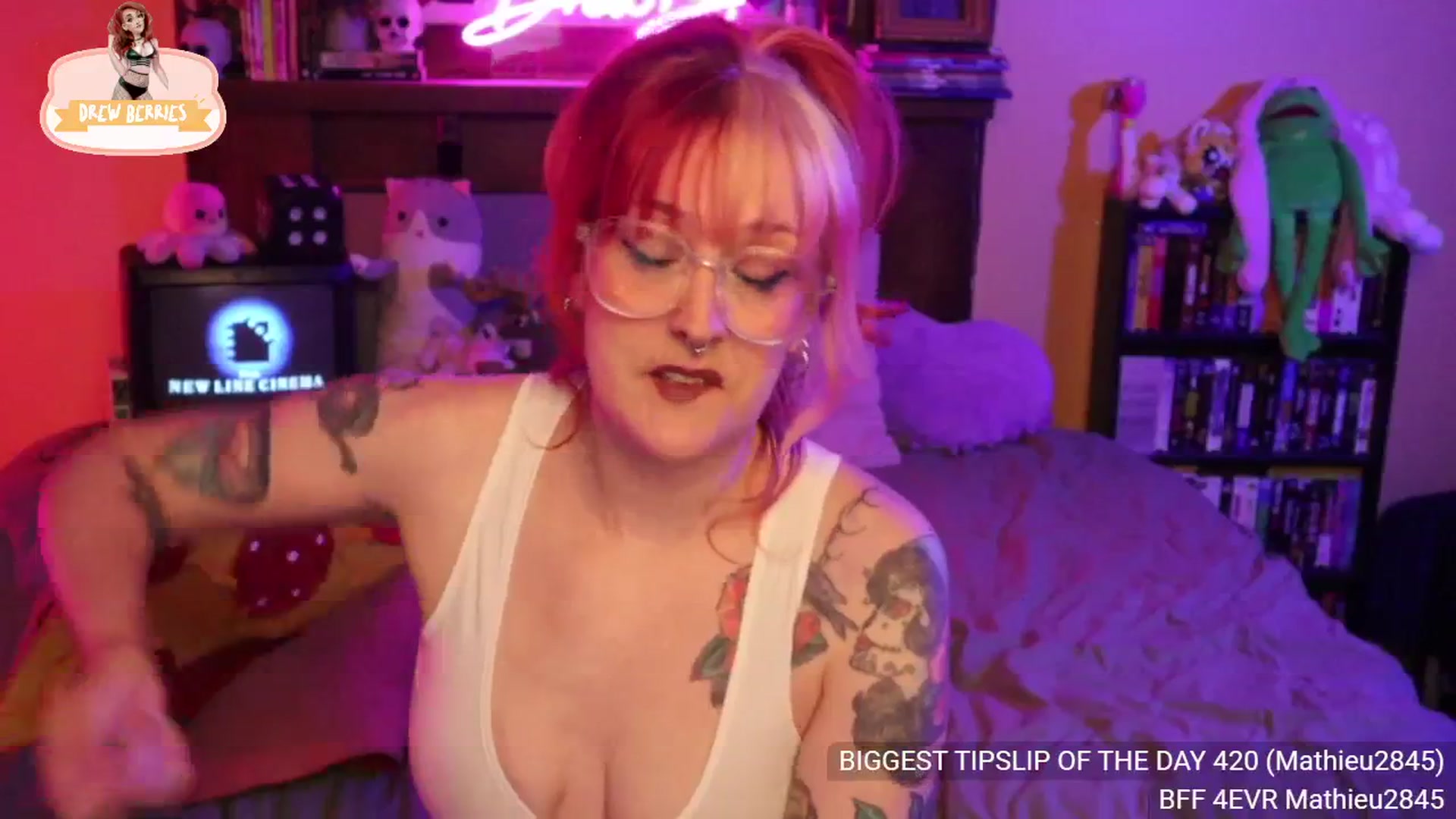 Gallery image thumbnail from DrewBerries's myfreecams stream on, 02/11/2026, 01:41 image 18 of 20
