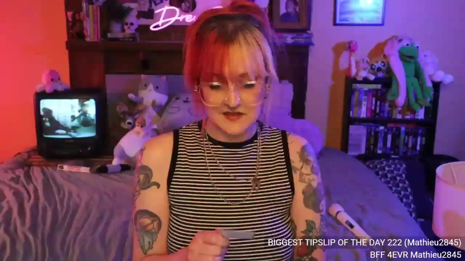 Gallery image thumbnail from DrewBerries's myfreecams stream on, 08/05/2026, 24:39 image 15 of 20