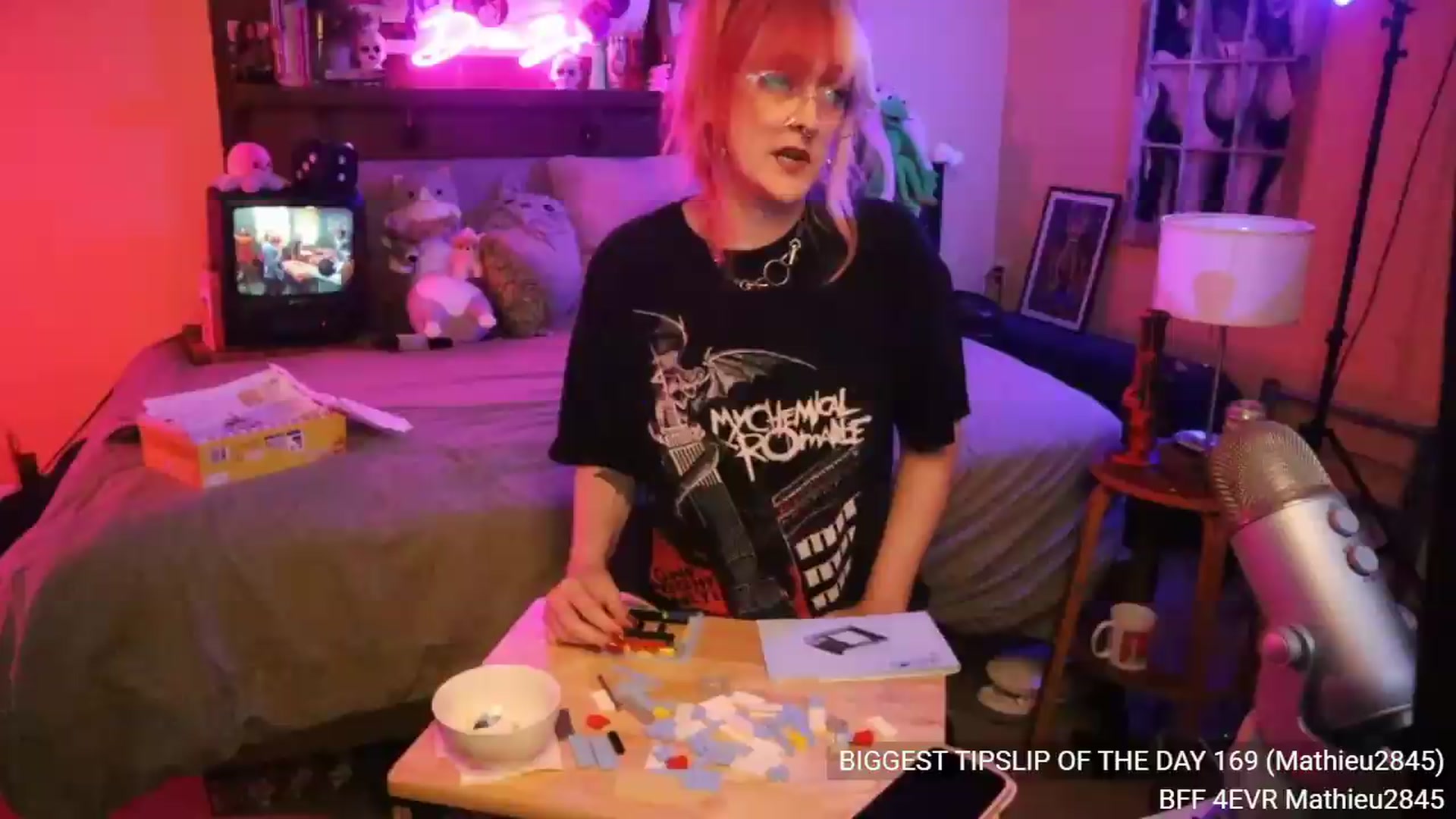 Gallery image thumbnail from DrewBerries's myfreecams stream on, 08/07/2026, 01:13 image 2 of 20