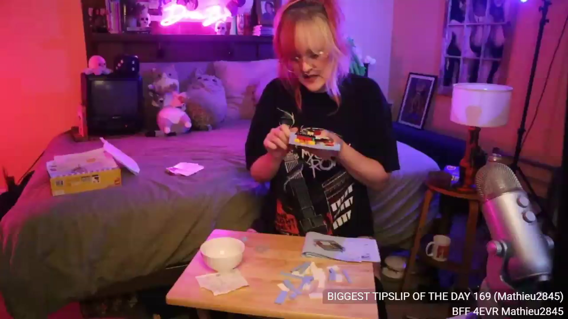 Gallery image thumbnail from DrewBerries's myfreecams stream on, 08/07/2026, 01:13 image 16 of 20
