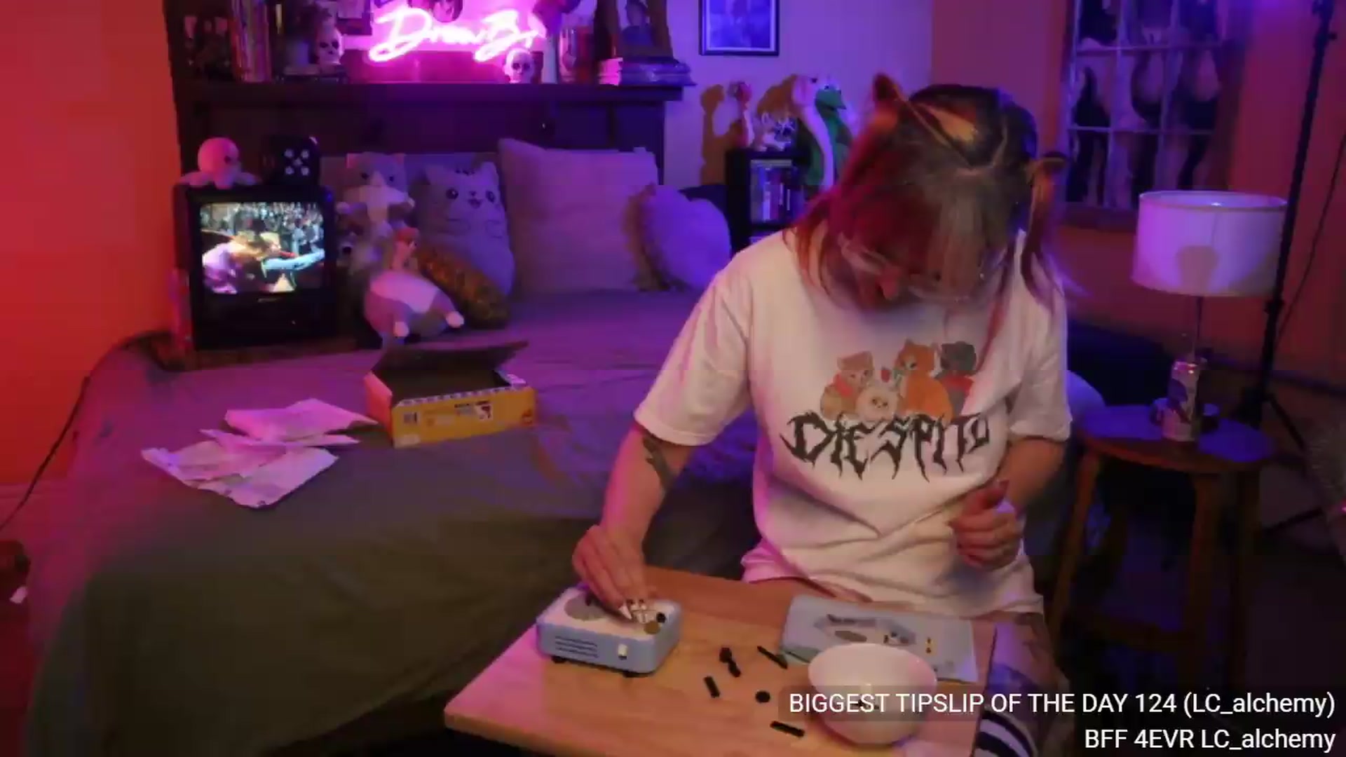 Gallery image thumbnail from DrewBerries's myfreecams stream on, 08/11/2026, 24:35 image 5 of 20