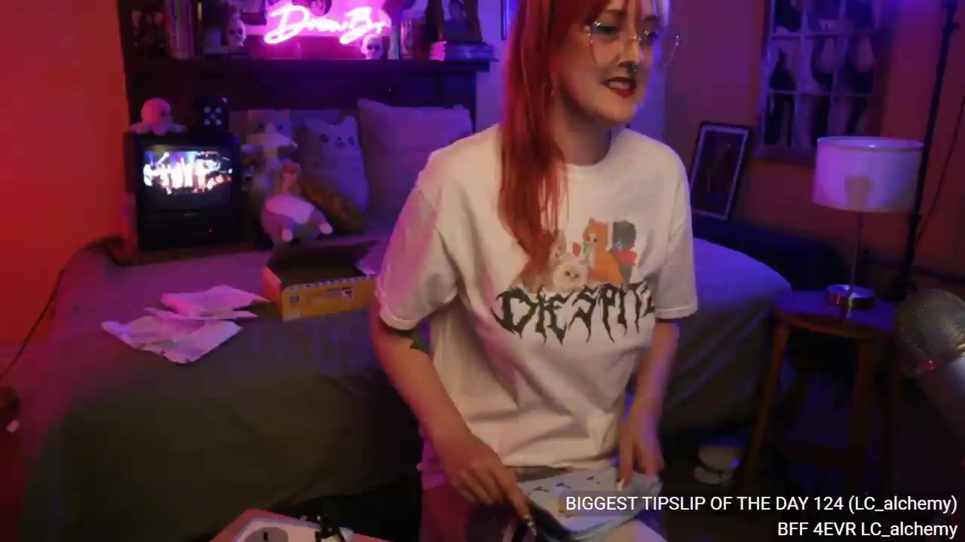 Gallery image thumbnail from DrewBerries's myfreecams stream on, 08/11/2026, 24:35 image 20 of 20