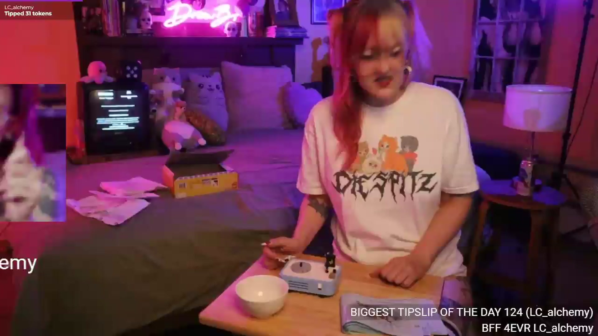 Gallery image thumbnail from DrewBerries's myfreecams stream on, 08/11/2026, 24:35 image 14 of 20