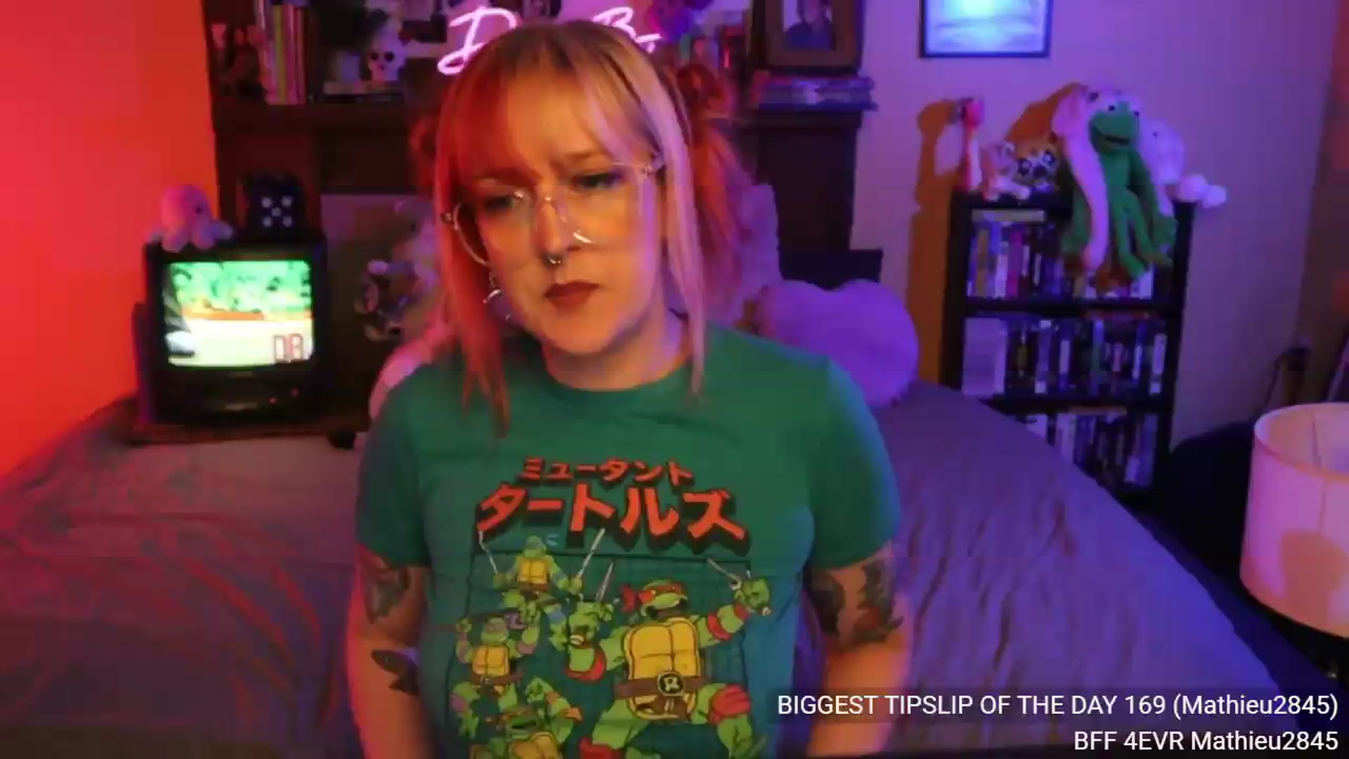 Gallery image thumbnail from DrewBerries's myfreecams stream on, 08/15/2026, 24:40 image 9 of 20