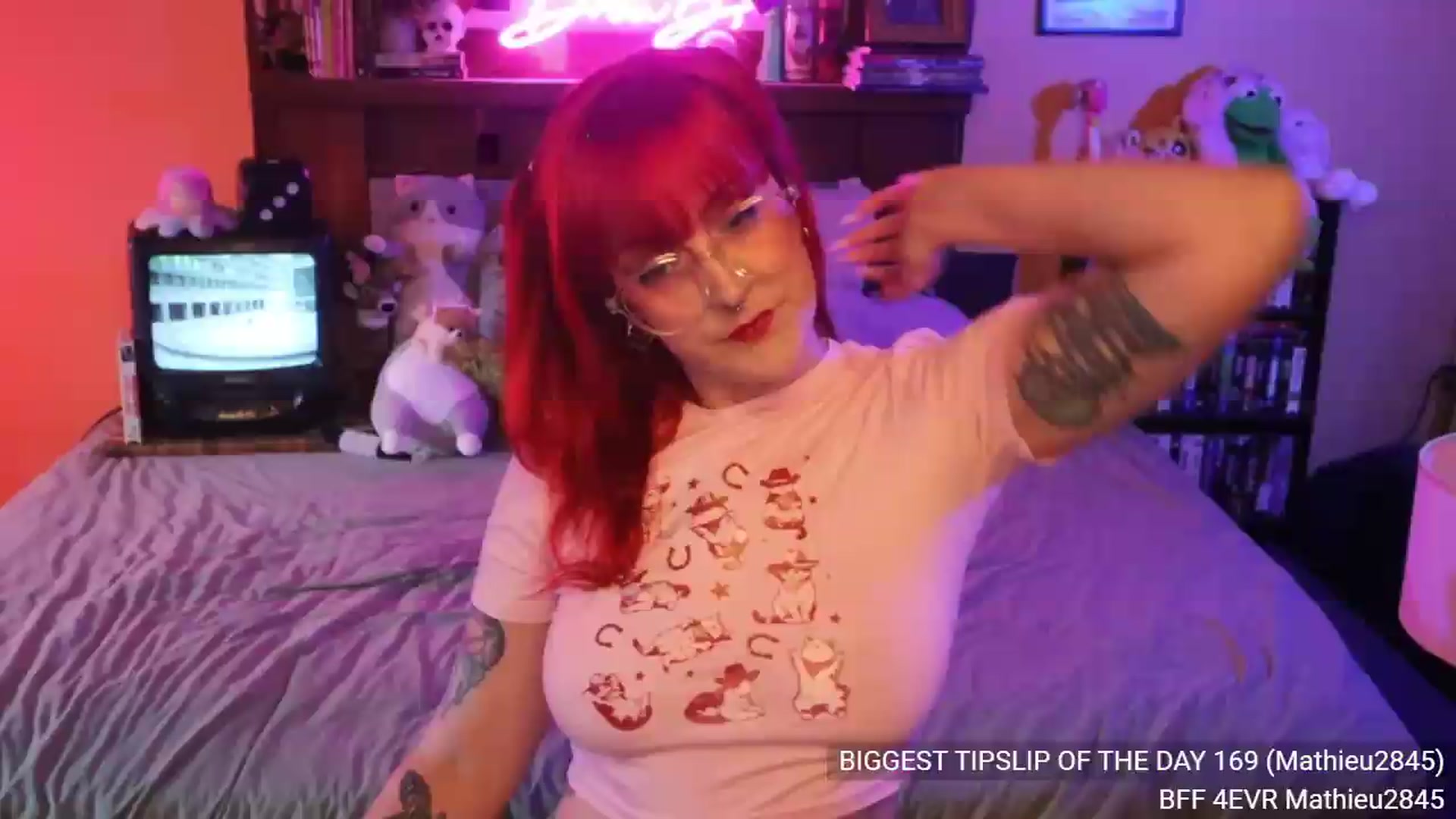 Gallery image thumbnail from DrewBerries's myfreecams stream on, 08/18/2026, 24:02 image 2 of 20