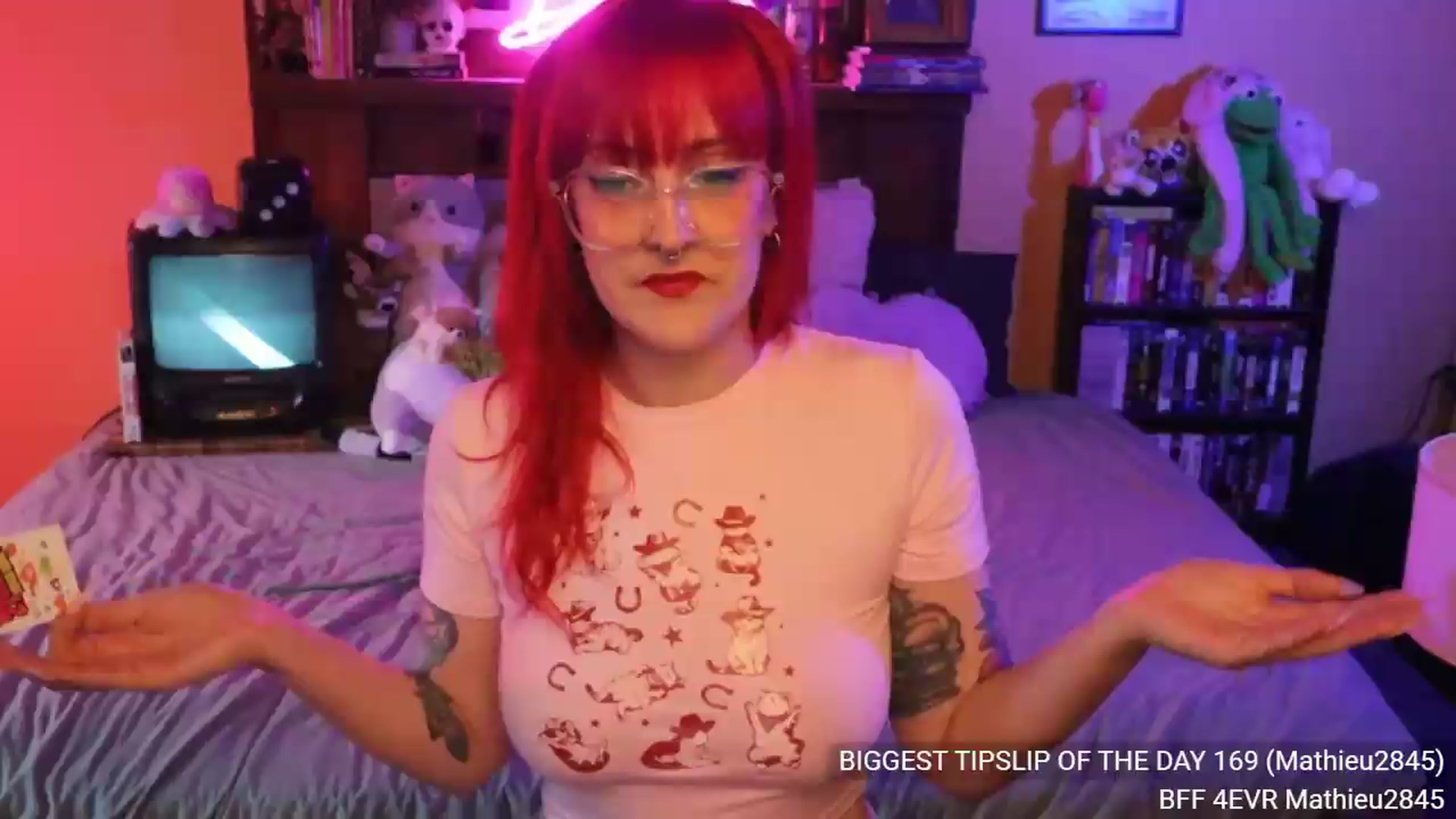 Gallery image thumbnail from DrewBerries's myfreecams stream on, 08/18/2026, 24:02 image 3 of 20