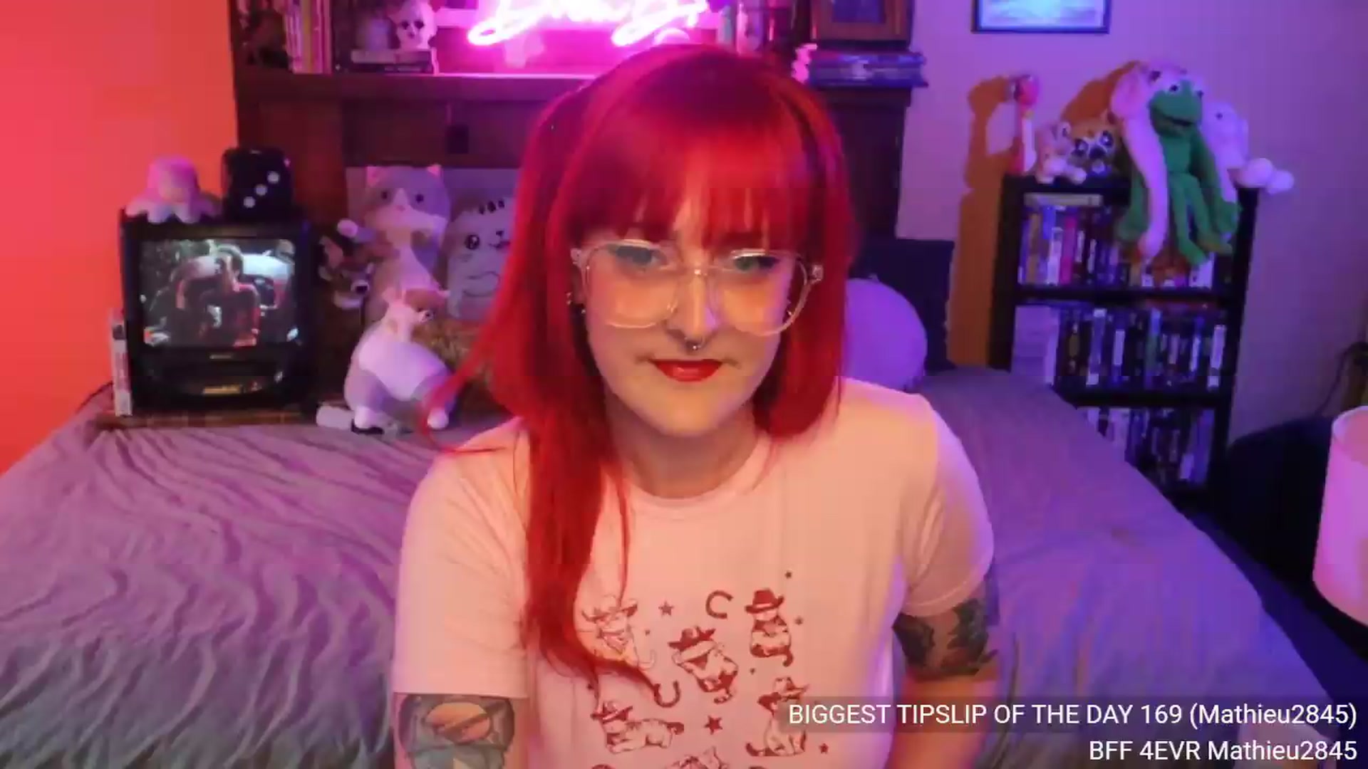 Gallery image thumbnail from DrewBerries's myfreecams stream on, 08/18/2026, 24:02 image 11 of 20