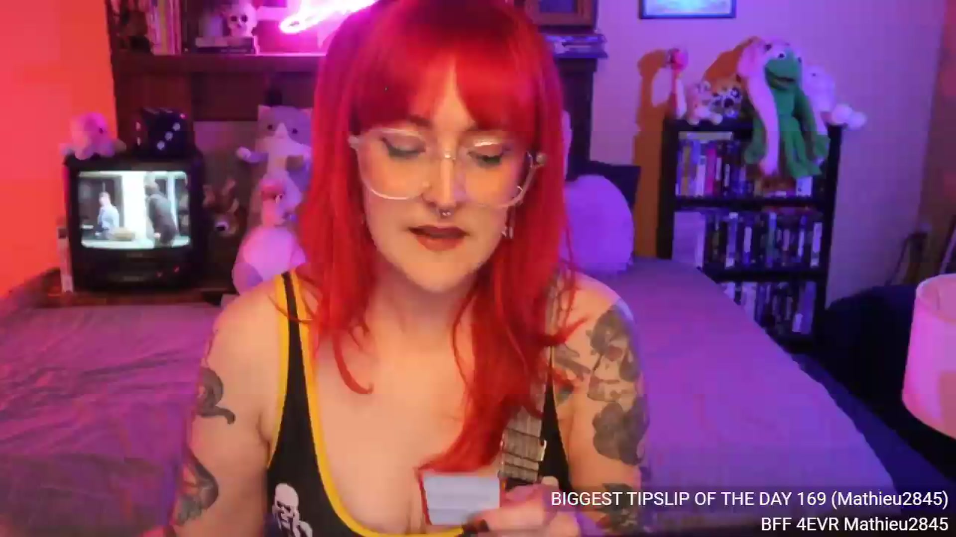 Gallery image thumbnail from DrewBerries's myfreecams stream on, 08/19/2026, 24:01 image 19 of 20