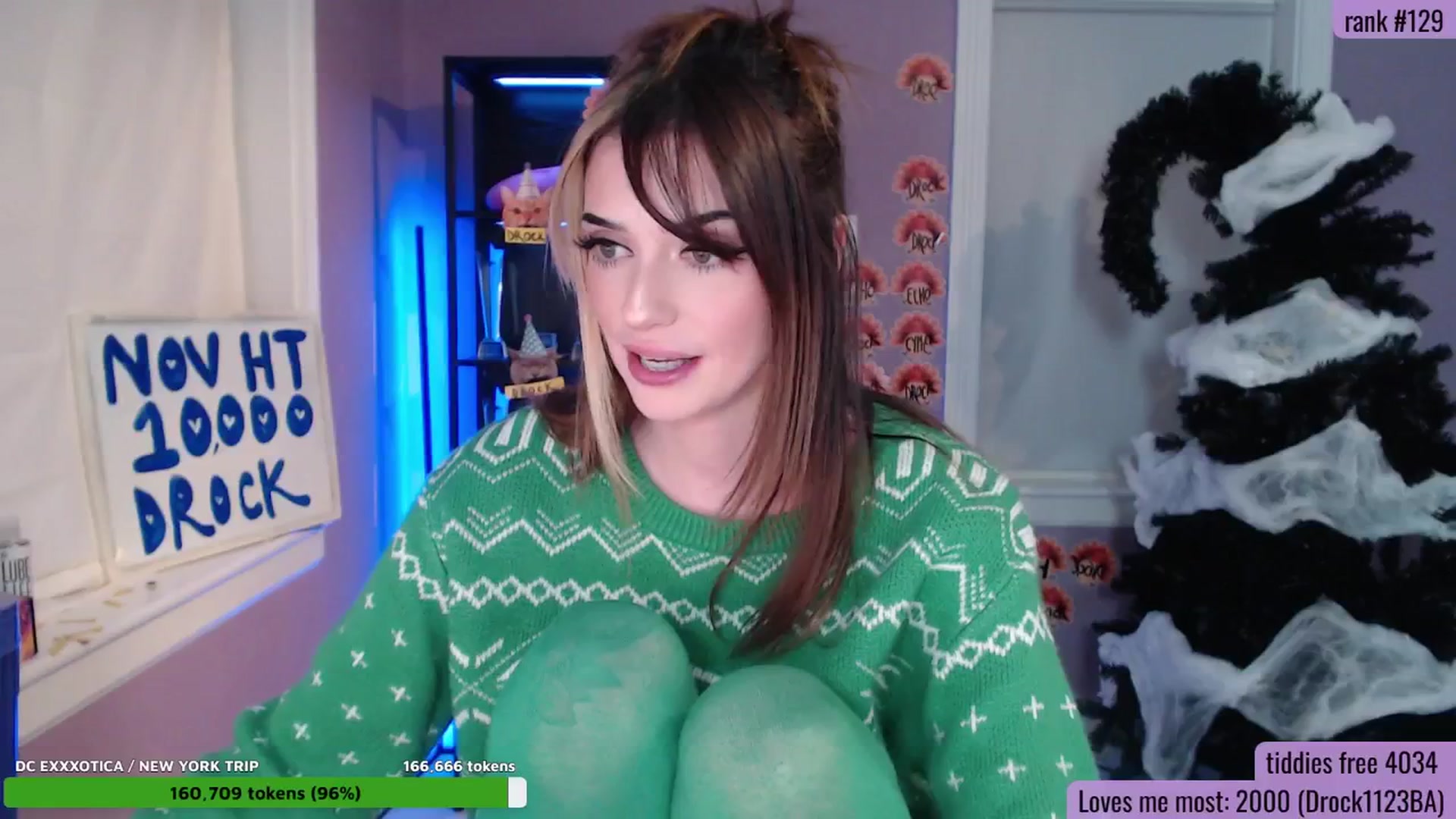 Gallery image thumbnail from DrocksAriel's myfreecams stream on, 11/12/2025, 05:09 image 3 of 20