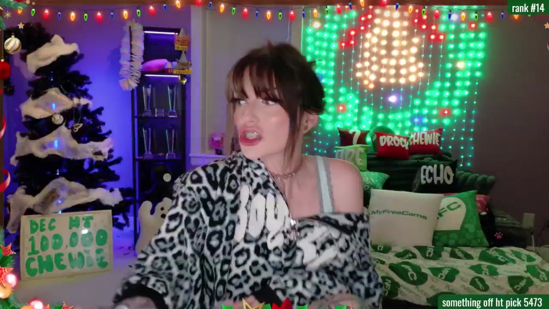 Gallery image thumbnail from DrocksAriel's myfreecams stream on, 12/31/2025, 03:05 image 6 of 20