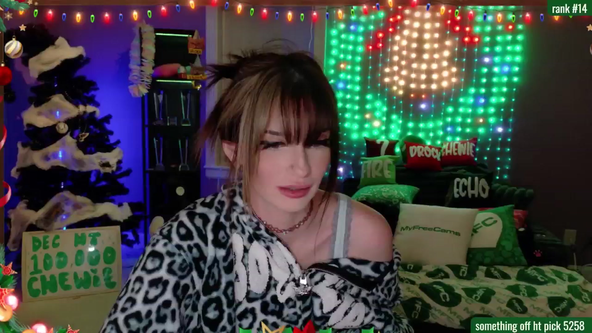 Gallery image thumbnail from DrocksAriel's myfreecams stream on, 12/31/2025, 03:05 image 9 of 20