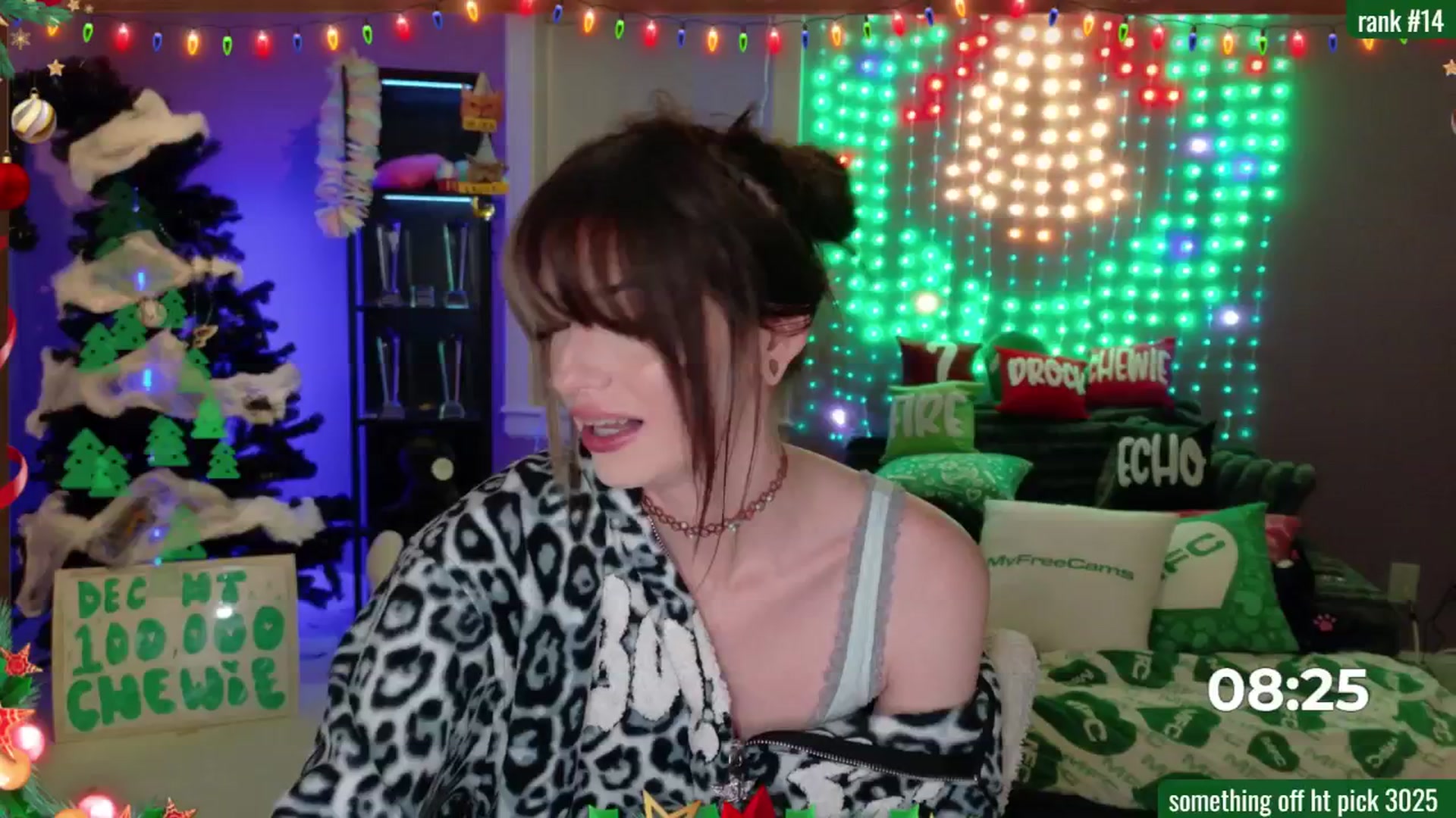 Gallery image thumbnail from DrocksAriel's myfreecams stream on, 12/31/2025, 03:05 image 15 of 20