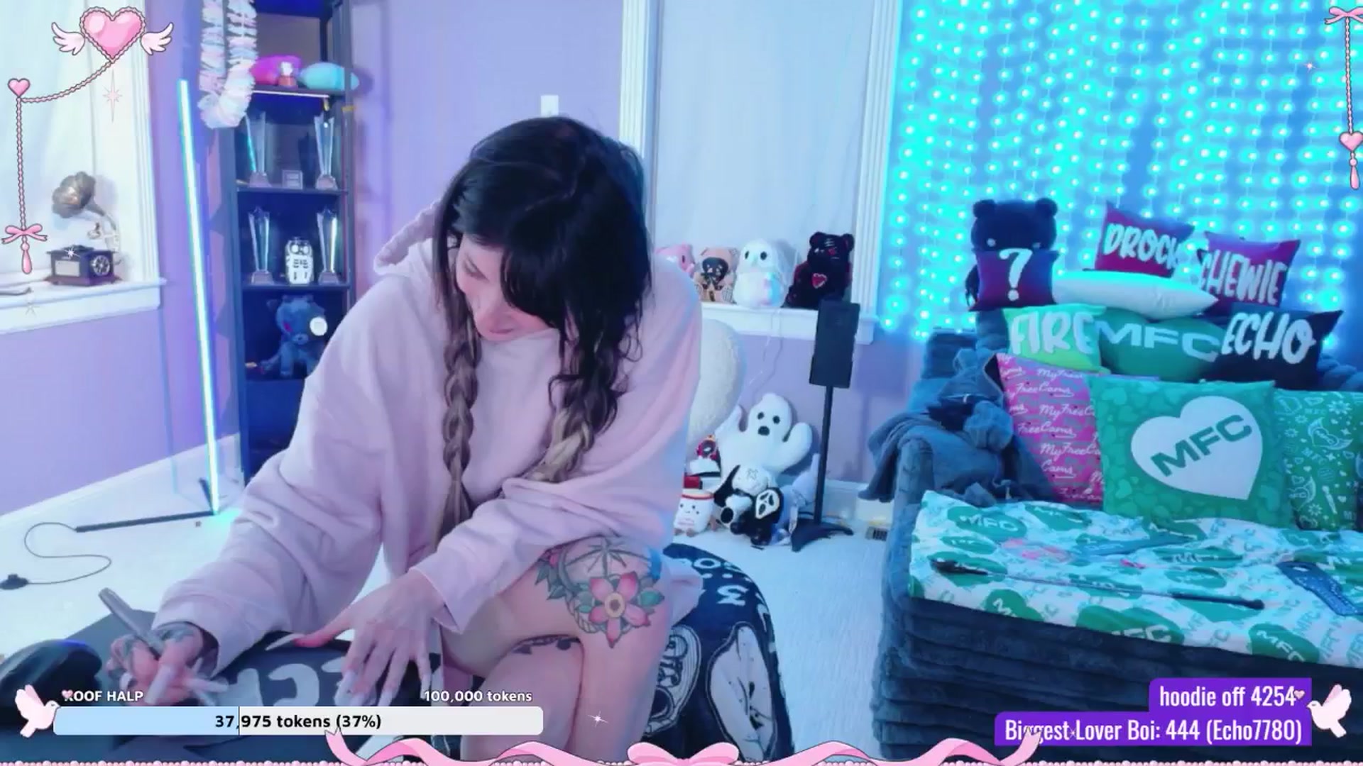 Gallery image thumbnail from DrocksAriel's myfreecams stream on, 02/02/2026, 02:52 image 14 of 20