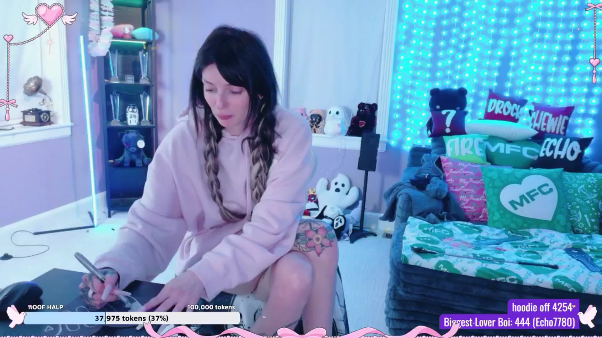 Gallery image thumbnail from DrocksAriel's myfreecams stream on, 02/02/2026, 02:52 image 15 of 20