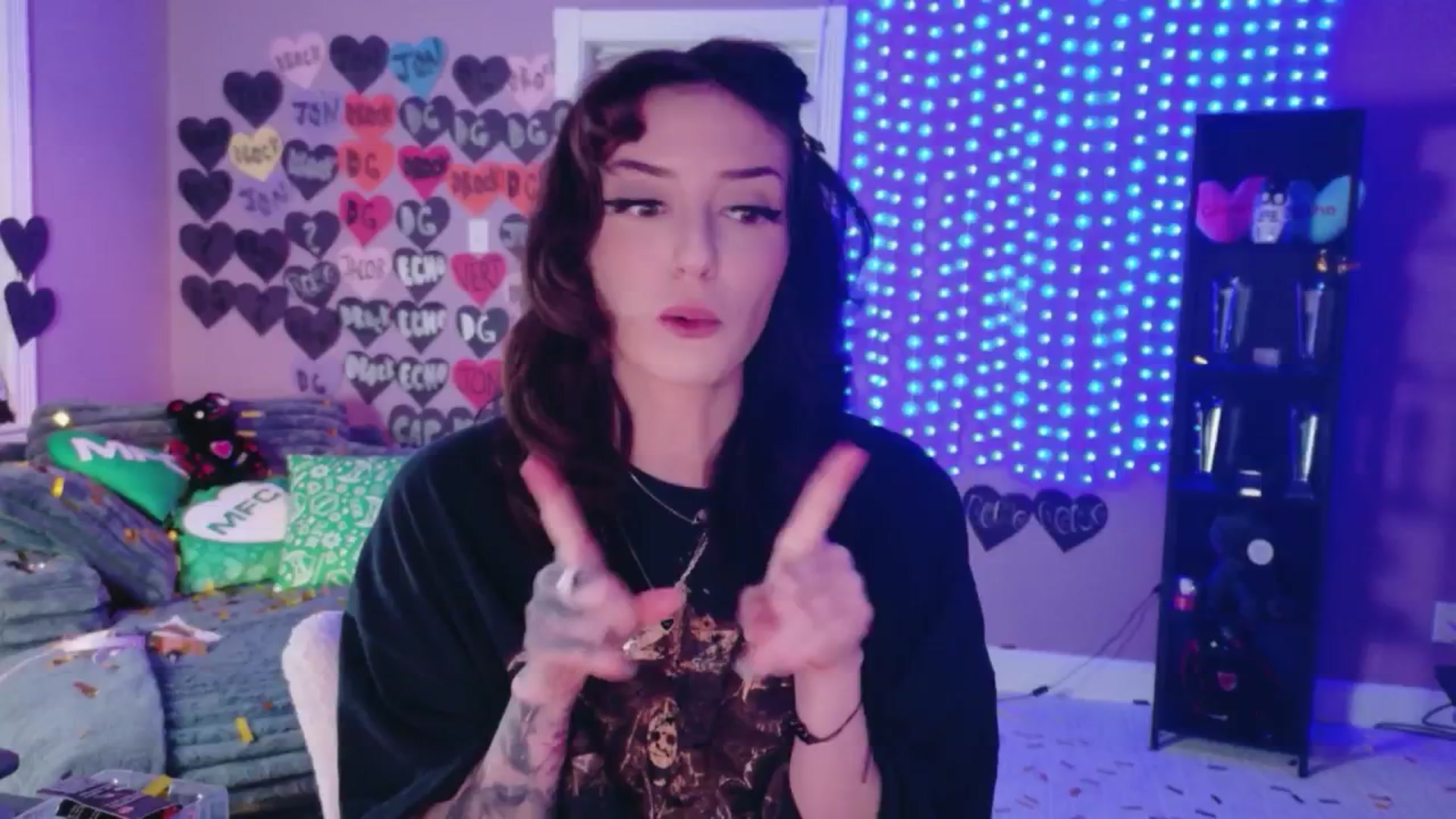 Gallery image thumbnail from DrocksAriel's myfreecams stream on, 03/01/2026, 02:19 image 6 of 20