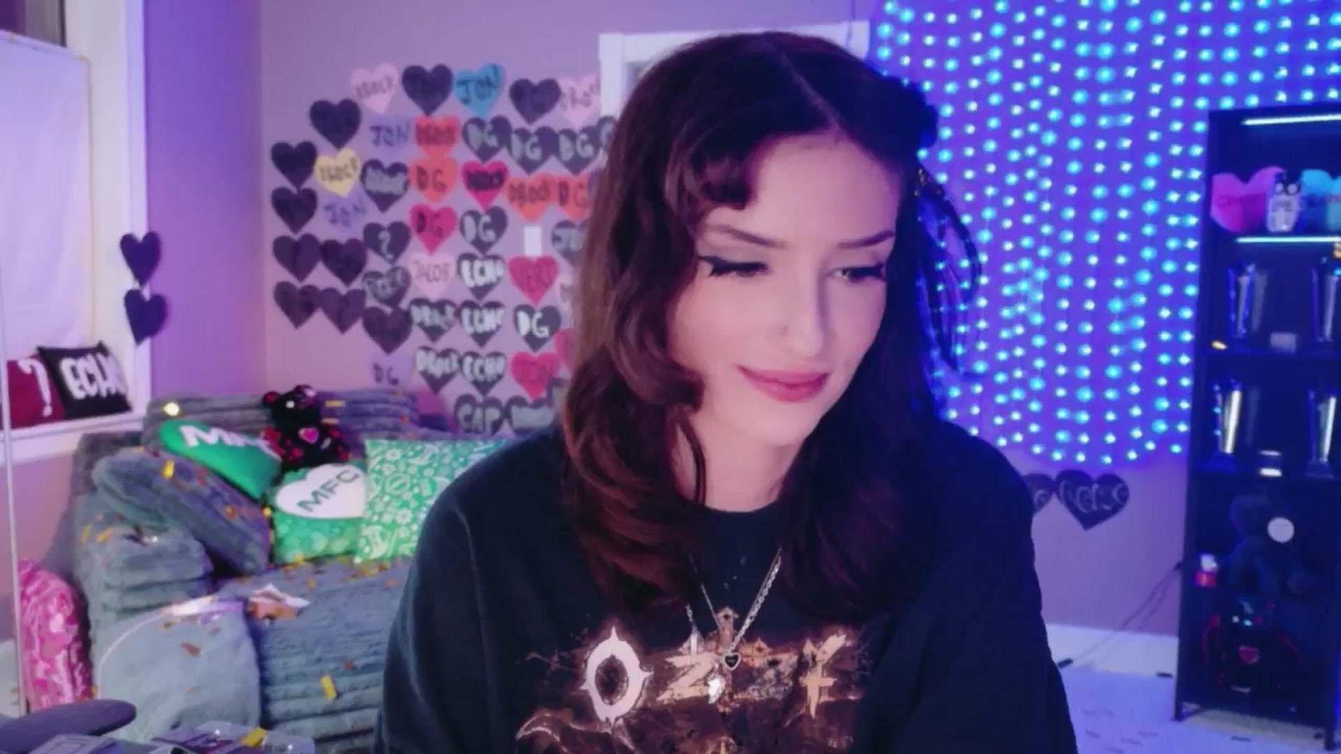Gallery image thumbnail from DrocksAriel's myfreecams stream on, 03/01/2026, 02:19 image 13 of 20