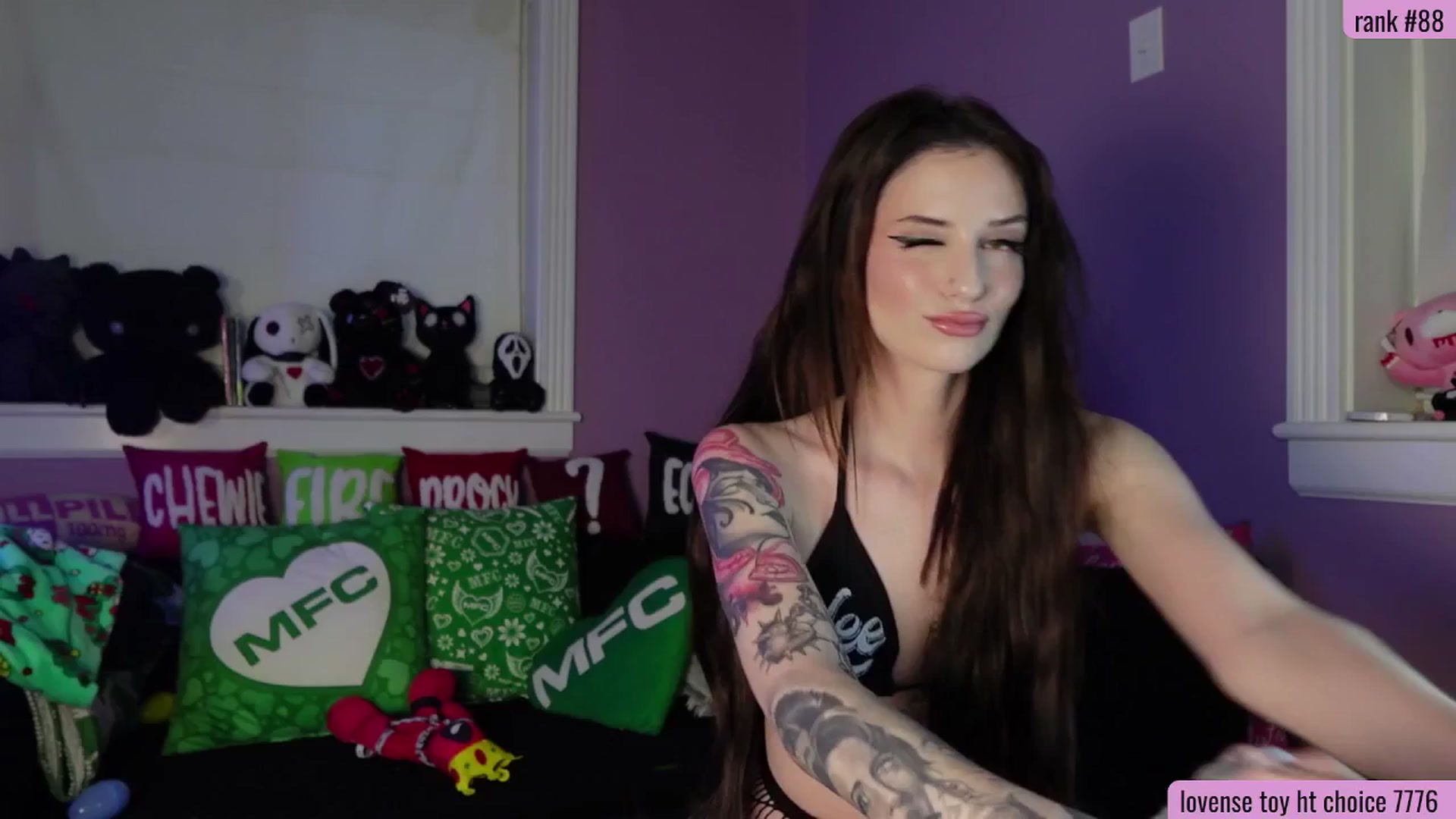 Gallery image thumbnail from DrocksAriel's myfreecams stream on, 04/10/2026, 24:38 image 19 of 20