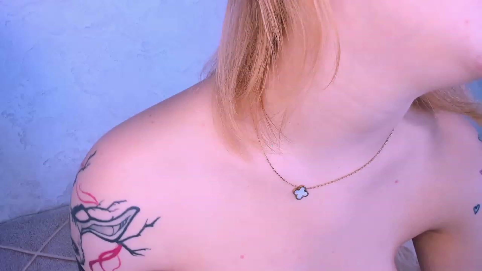 Gallery image thumbnail from Droolgirl's myfreecams stream on, 10/19/2023, 10:04 image 18 of 20