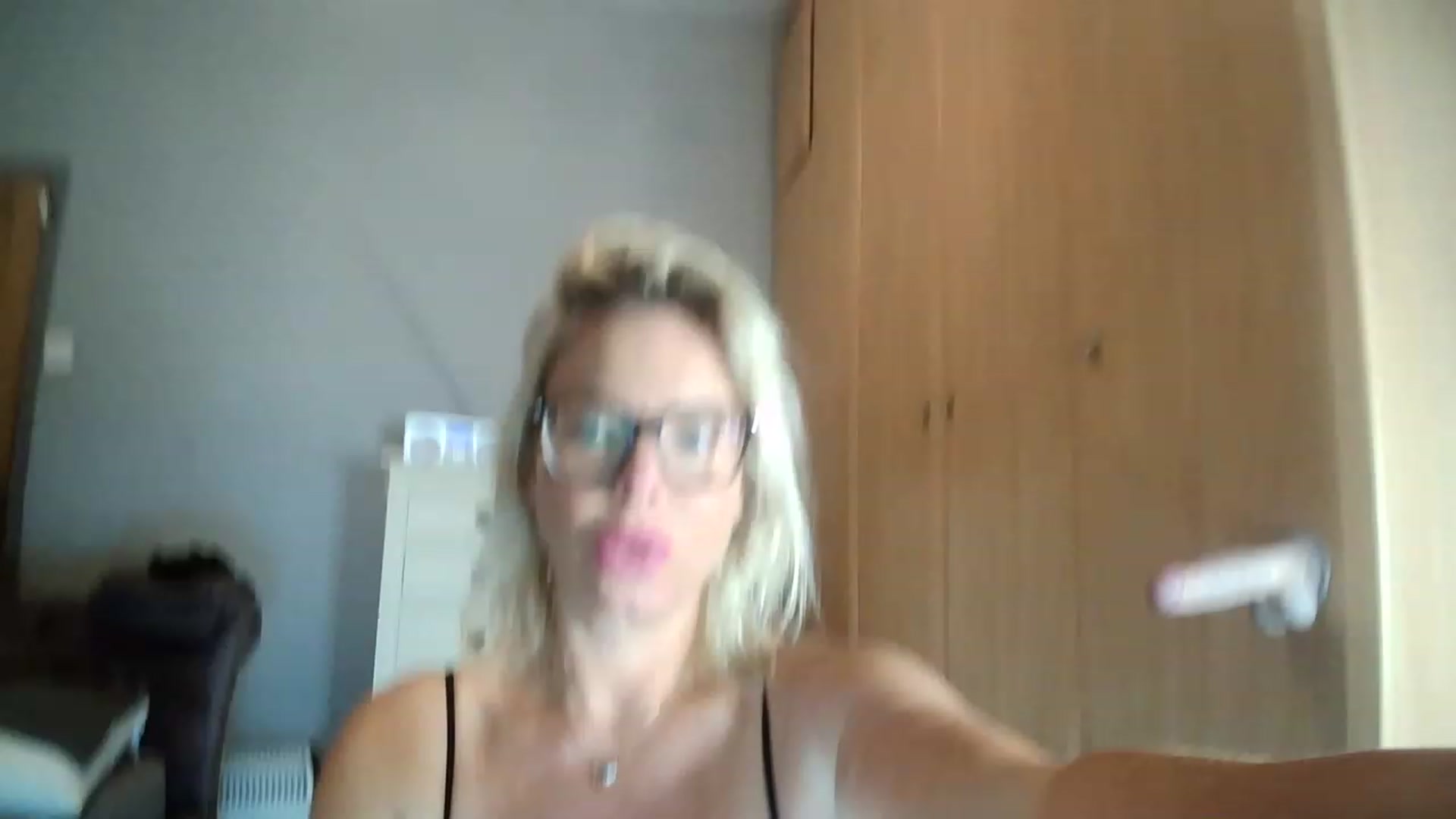 Gallery image thumbnail from Duchessfilth's myfreecams stream on, 11/21/2022, 23:14 image 3 of 20