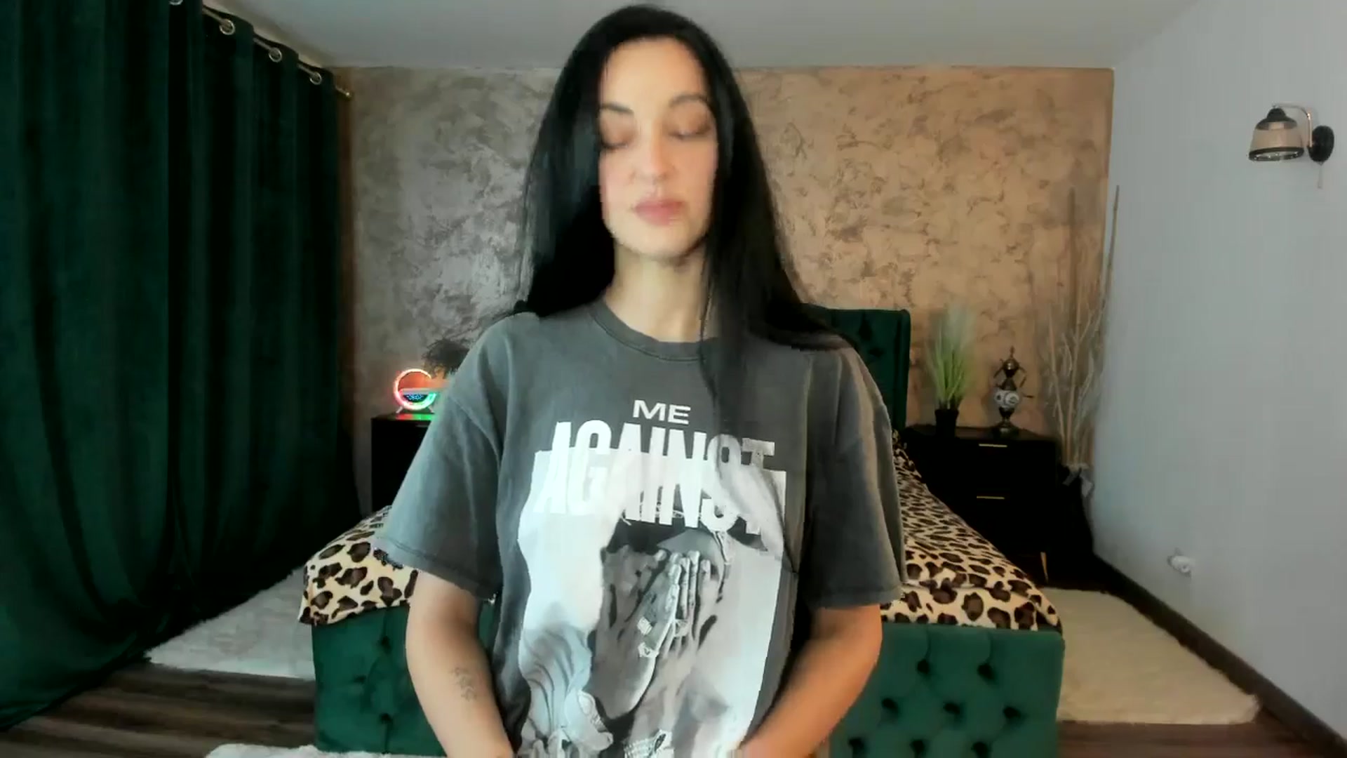 Gallery image thumbnail from Duchesssa's myfreecams stream on, 11/26/2024, 20:19 image 3 of 20