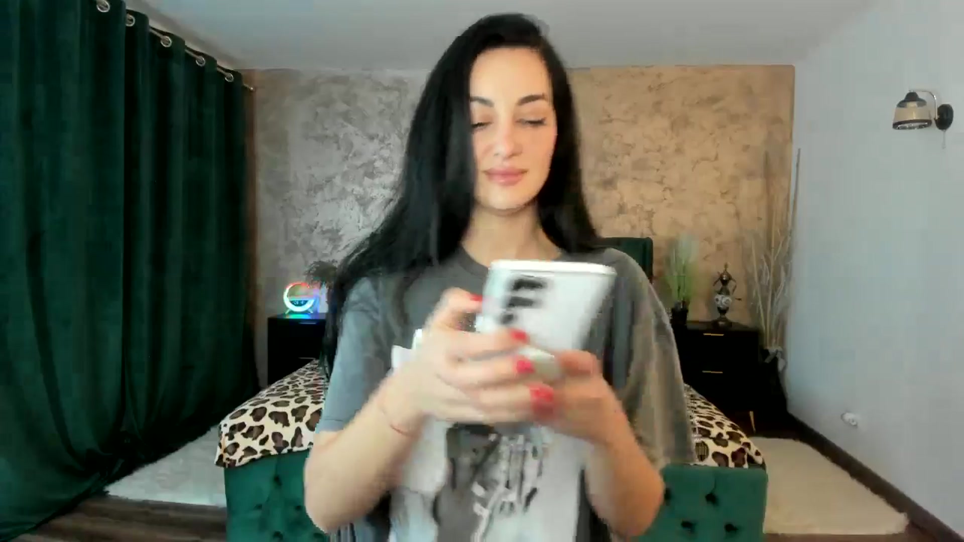 Gallery image thumbnail from Duchesssa's myfreecams stream on, 11/26/2024, 20:19 image 6 of 20