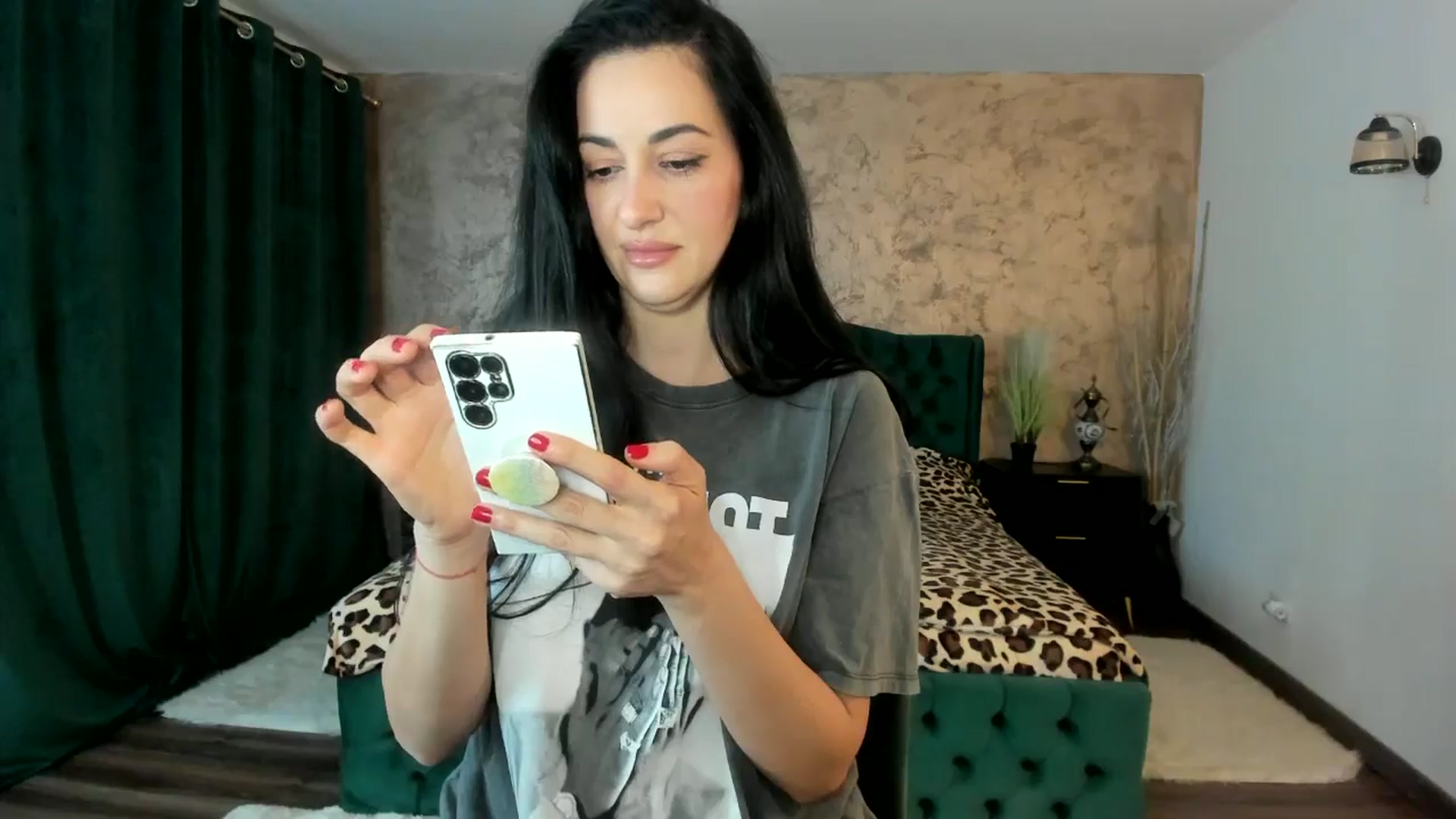 Gallery image thumbnail from Duchesssa's myfreecams stream on, 11/26/2024, 20:19 image 5 of 20