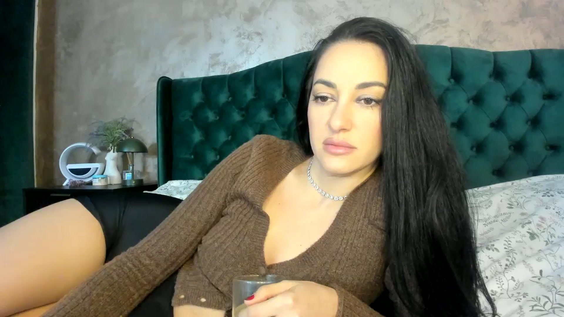 Gallery image thumbnail from Duchesssa's myfreecams stream on, 12/09/2024, 11:14 image 3 of 20